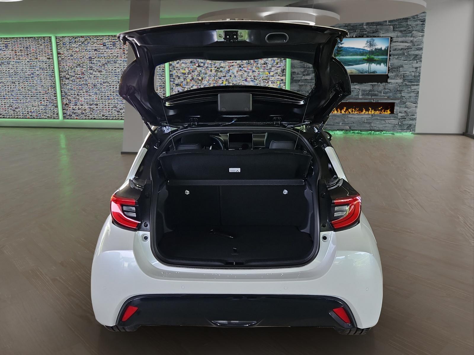 TOYOTA Yaris 1.5 VVT-i HSD Premium-image-22