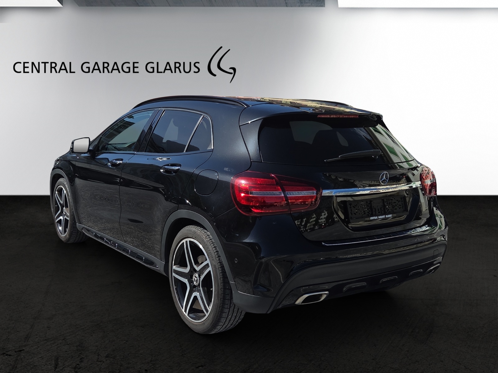 MERCEDES-BENZ GLA 220 AMG Line 4Matic 7G-DCT-image-6