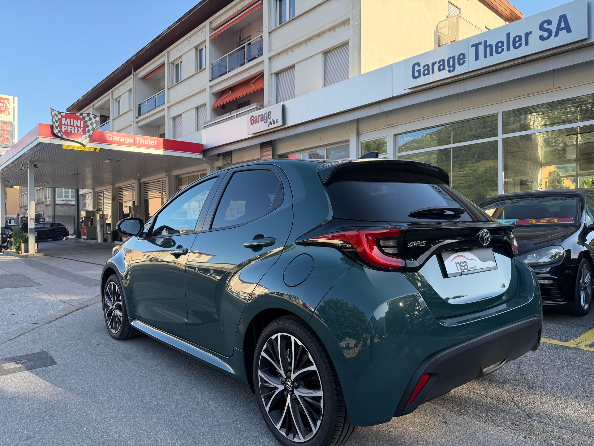 TOYOTA Yaris 1.5 Trend e-CVT-image-4