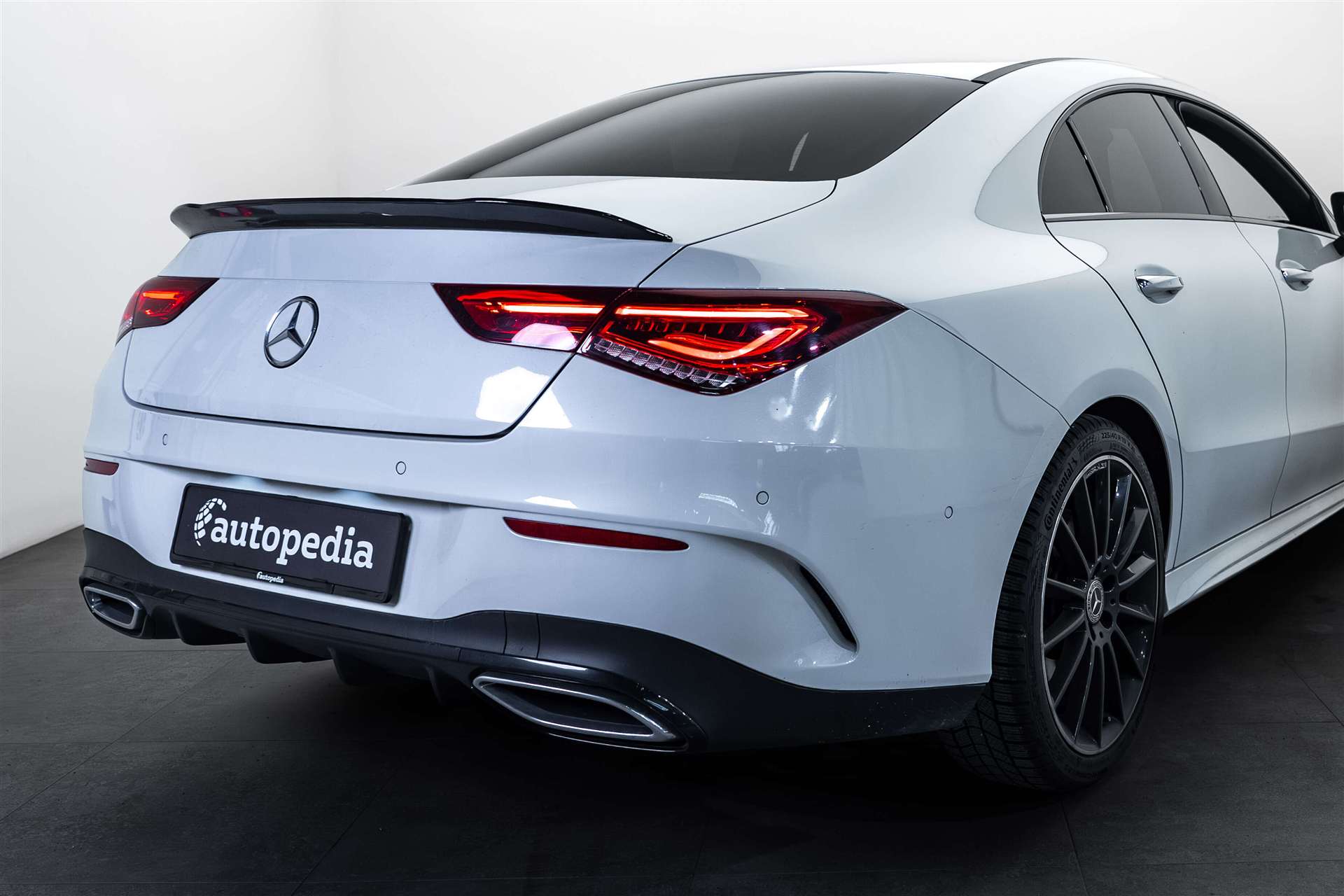 MERCEDES-BENZ CLA 250 4Matic AMG Line 7G-DCT-showroom-element-3