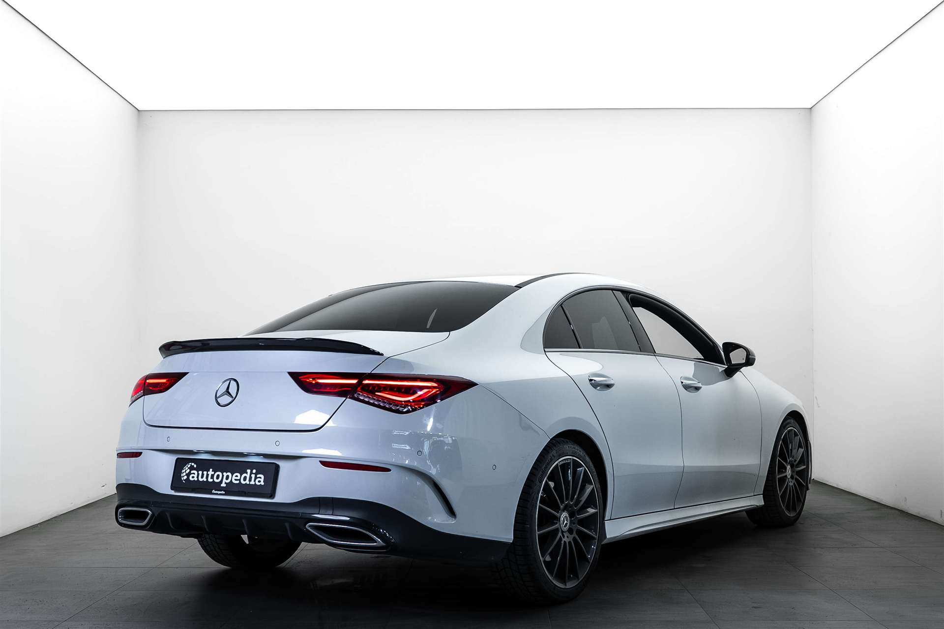 MERCEDES-BENZ CLA 250 4Matic AMG Line 7G-DCT-showroom-element-2