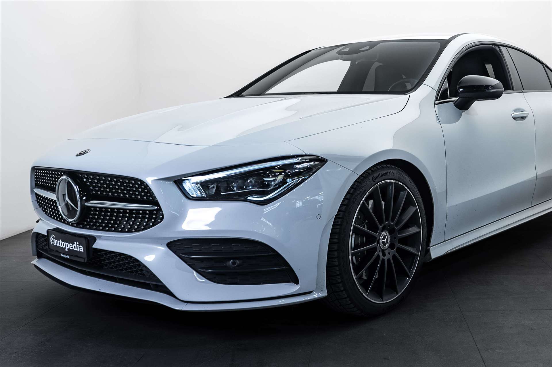 MERCEDES-BENZ CLA 250 4Matic AMG Line 7G-DCT-showroom-element-1
