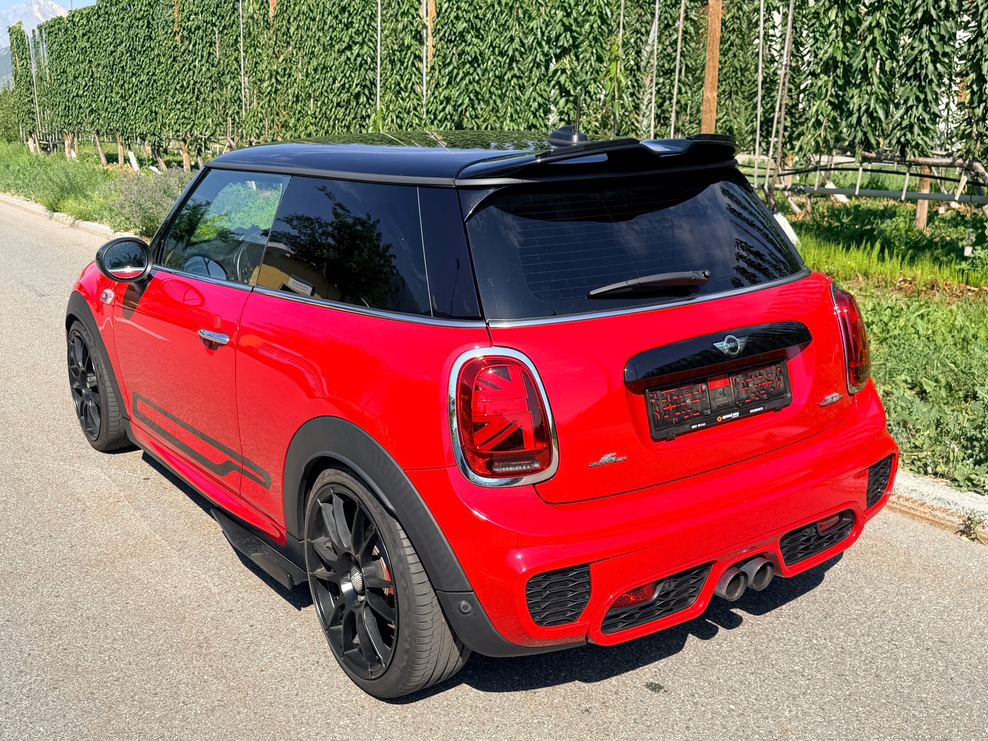 MINI Cooper John Cooper Works Steptronic-showroom-element-1