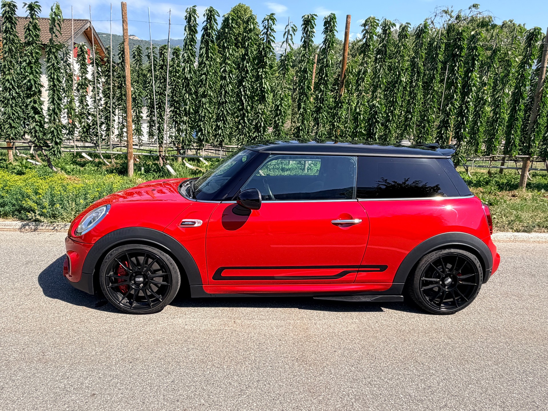MINI Cooper John Cooper Works Steptronic-image-9
