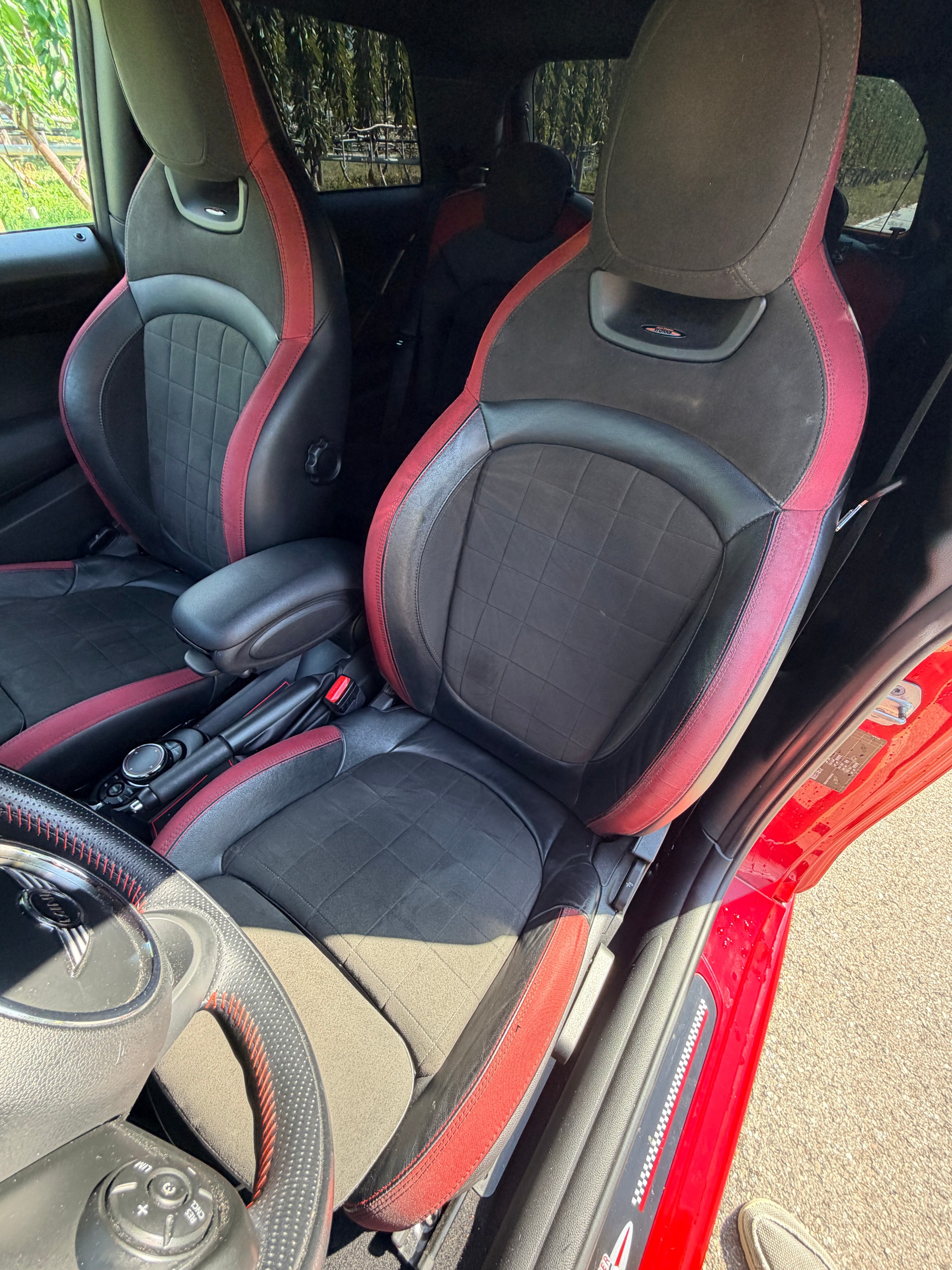 MINI Cooper John Cooper Works Steptronic-image-13