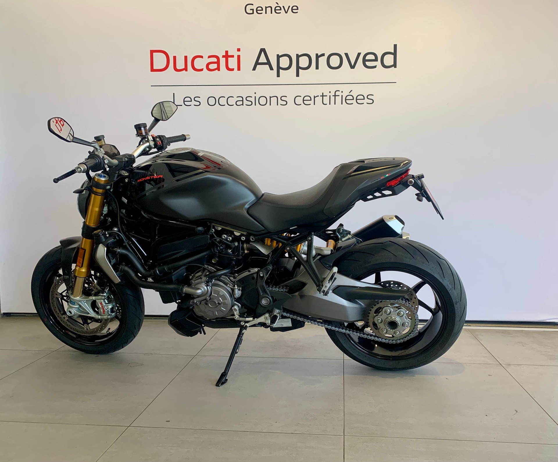 DUCATI Monster 1200 S-image-1
