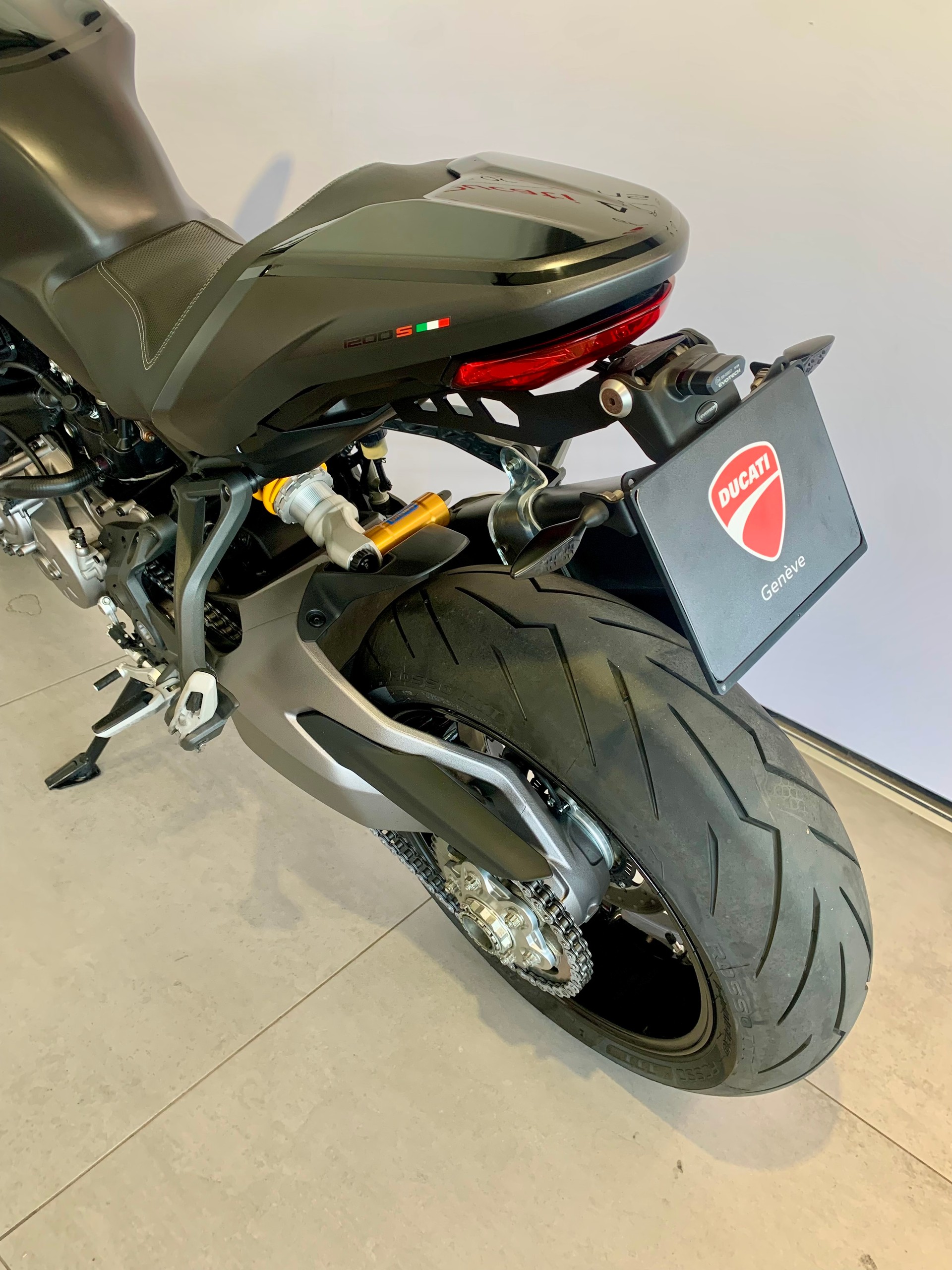 DUCATI Monster 1200 S-image-9