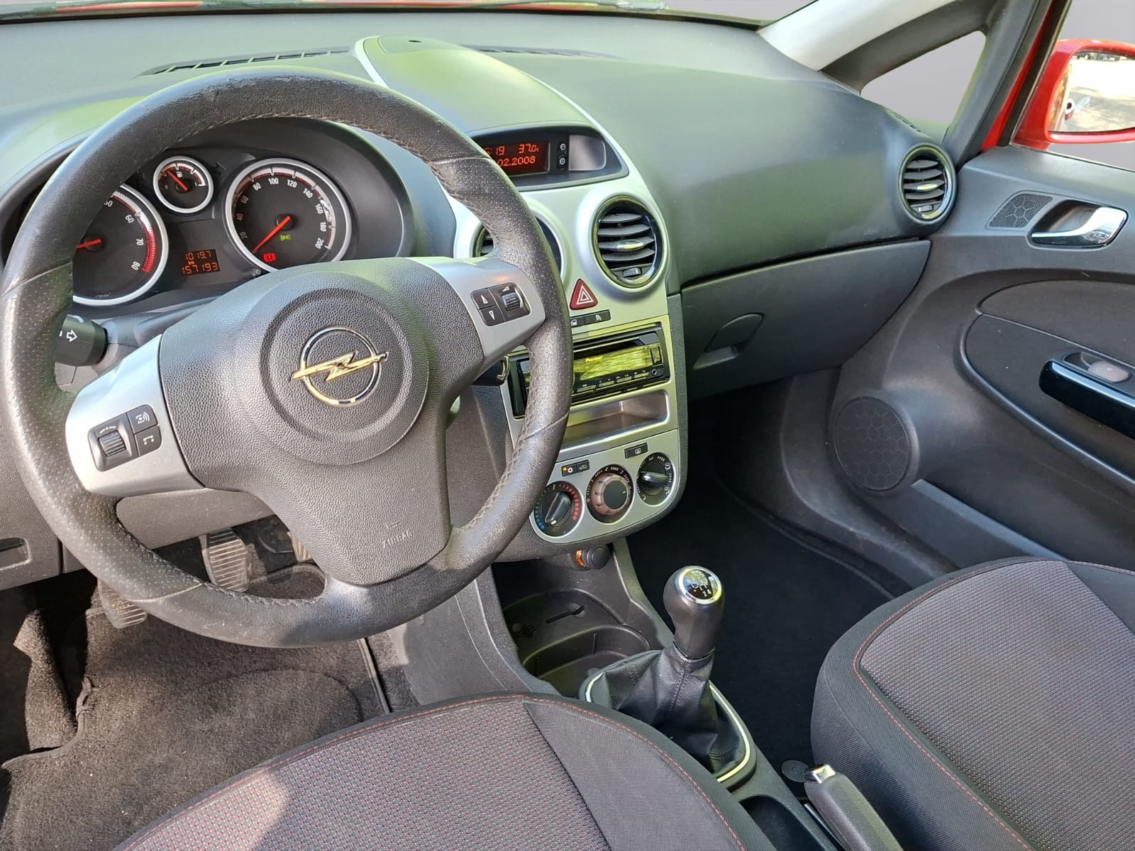 OPEL Corsa 1.4 TP Enjoy-image-12