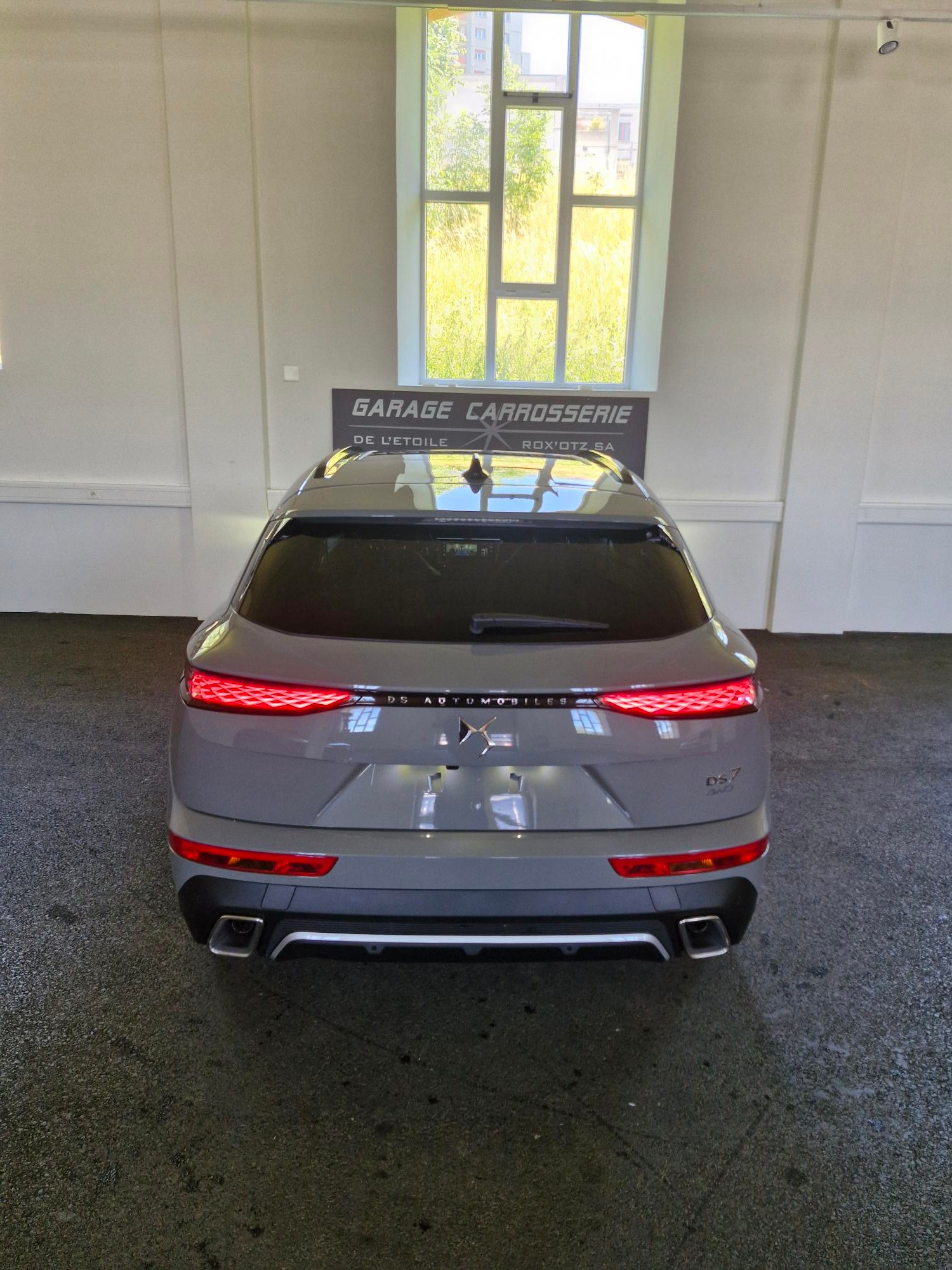 DS AUTOMOBILES DS 7 Crossback E-Tense 300 4x4 Etoile-image-2