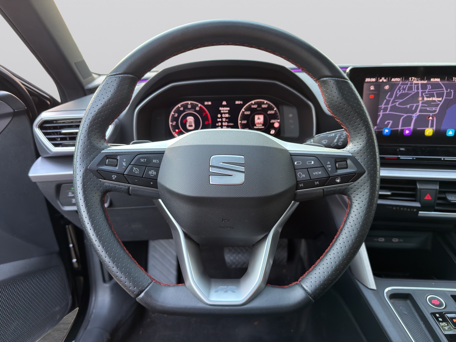 SEAT Leon ST 1.5 eTSI mHEV DSG FR-image-5