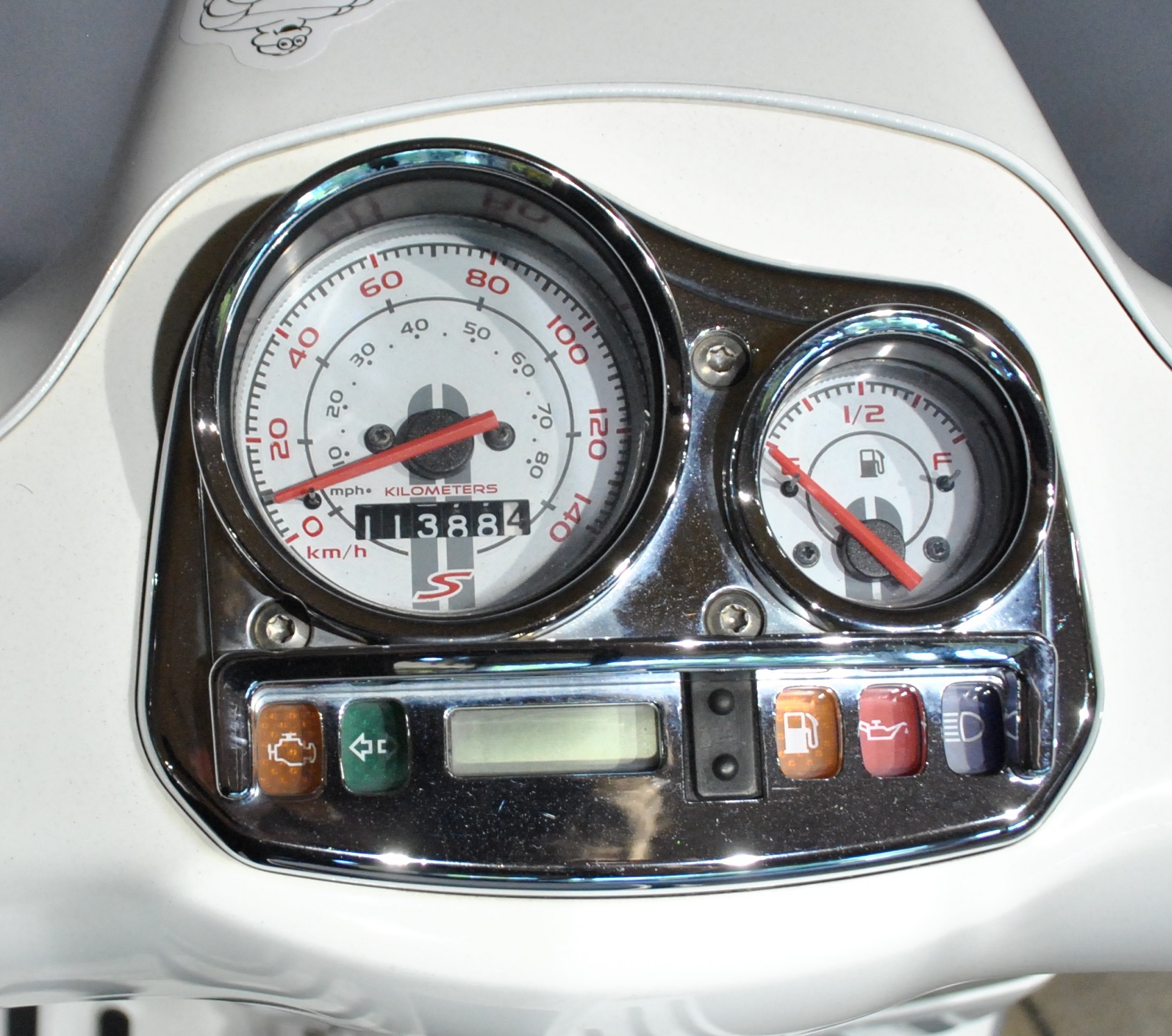 PIAGGIO Vespa 125 LXS i.e.-image-5