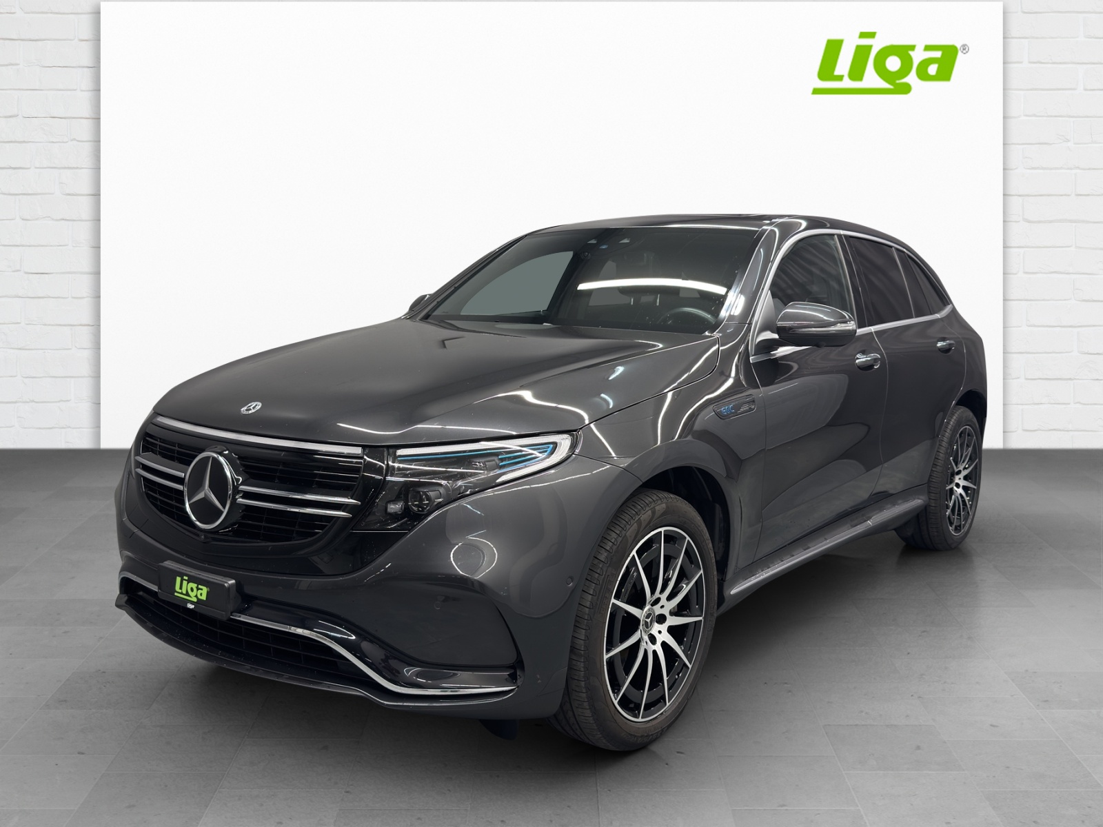MERCEDES-BENZ EQC 400 AMG Line 4Matic