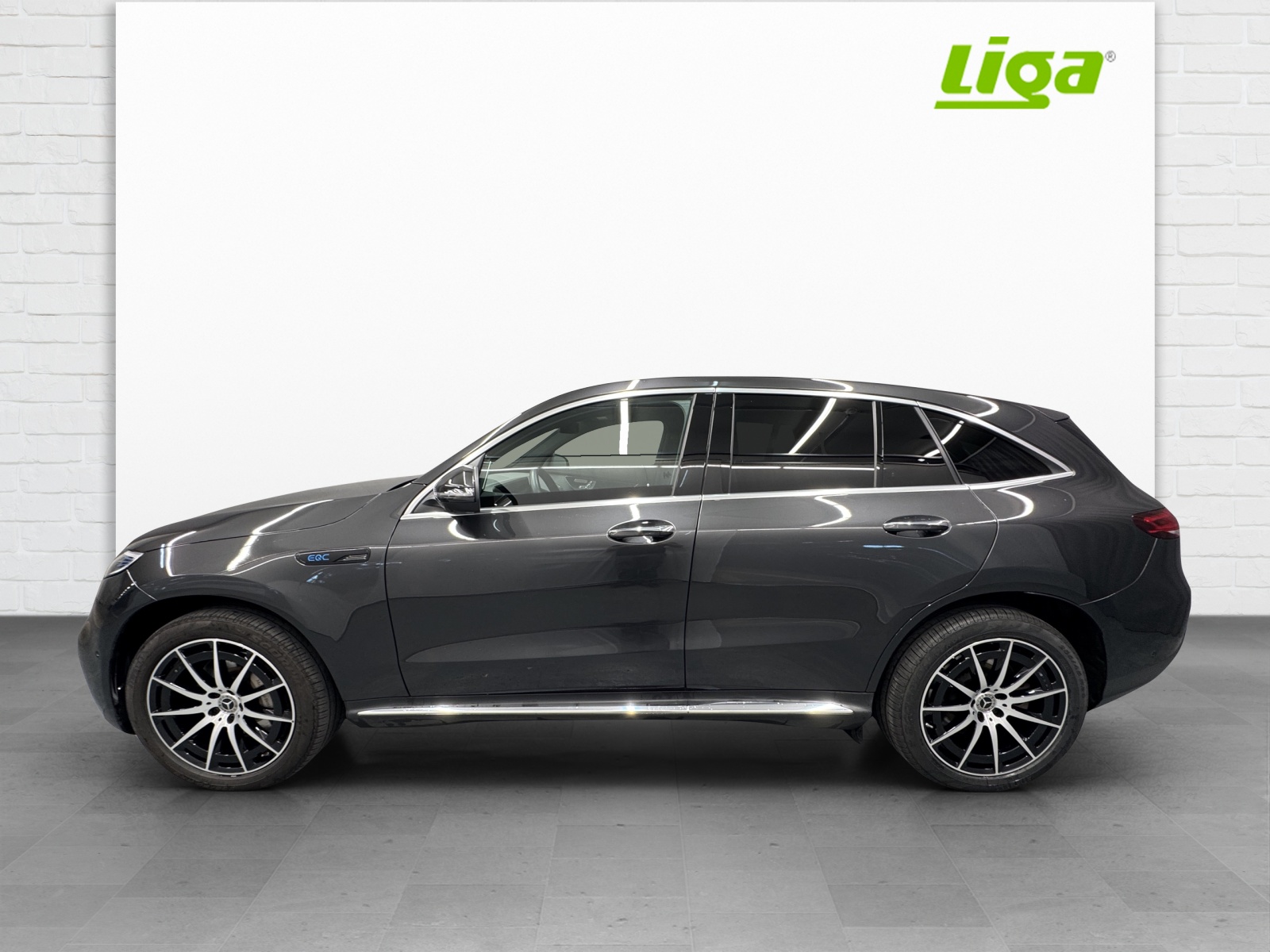 MERCEDES-BENZ EQC 400 AMG Line 4Matic-showroom-element-2