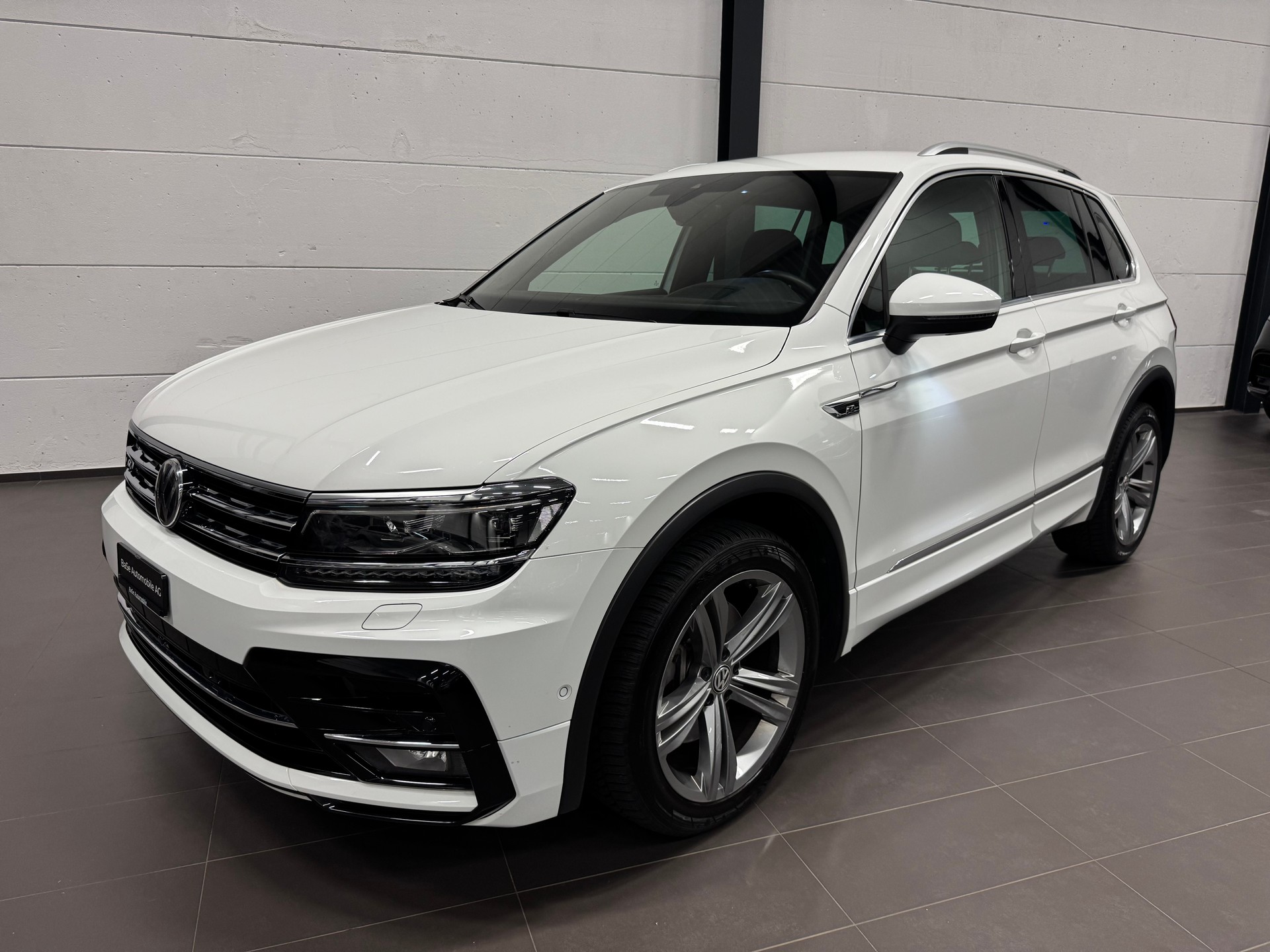 VW Tiguan 2.0 TDI SCR Highline 4Motion DSG R LINE