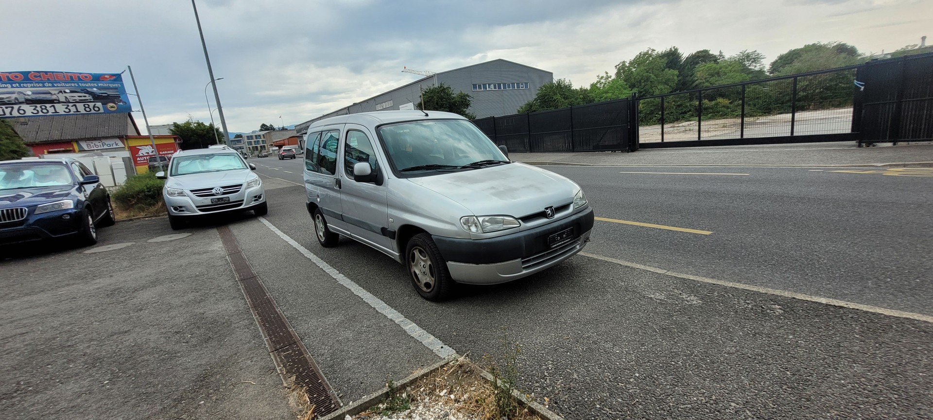 PEUGEOT Partner 1.8 Quiksilver FAM-image-2
