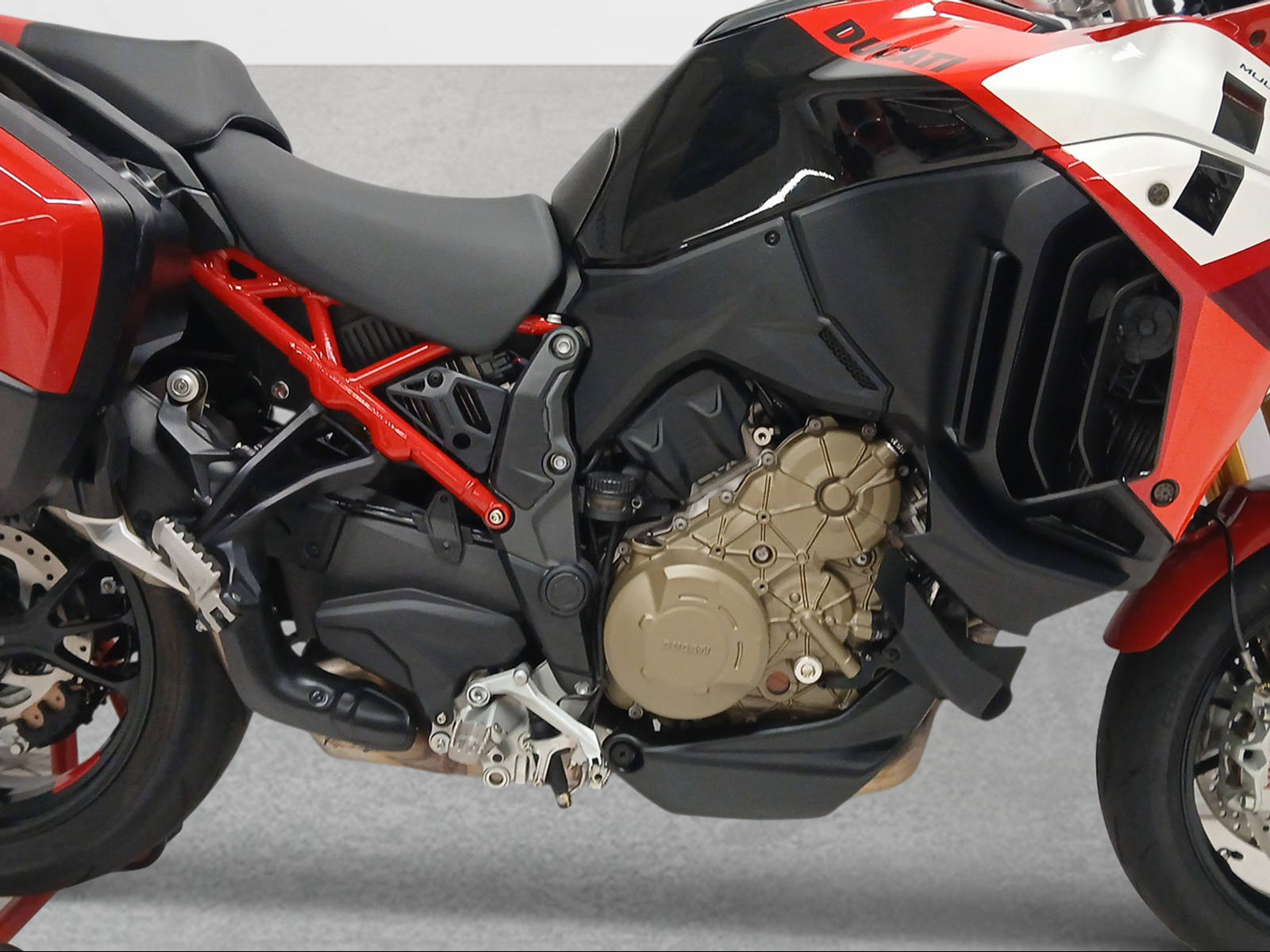 DUCATI Multistrada V4 Pikes Peak Radar-image-8