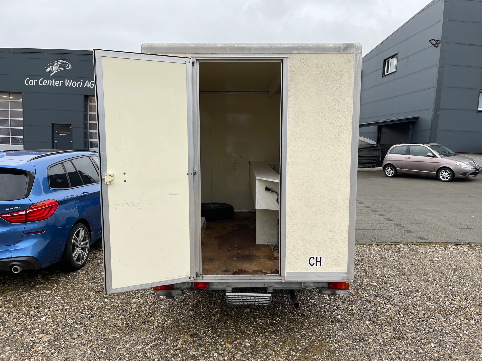 MITSUBISHI L 300 2.5D-image-5