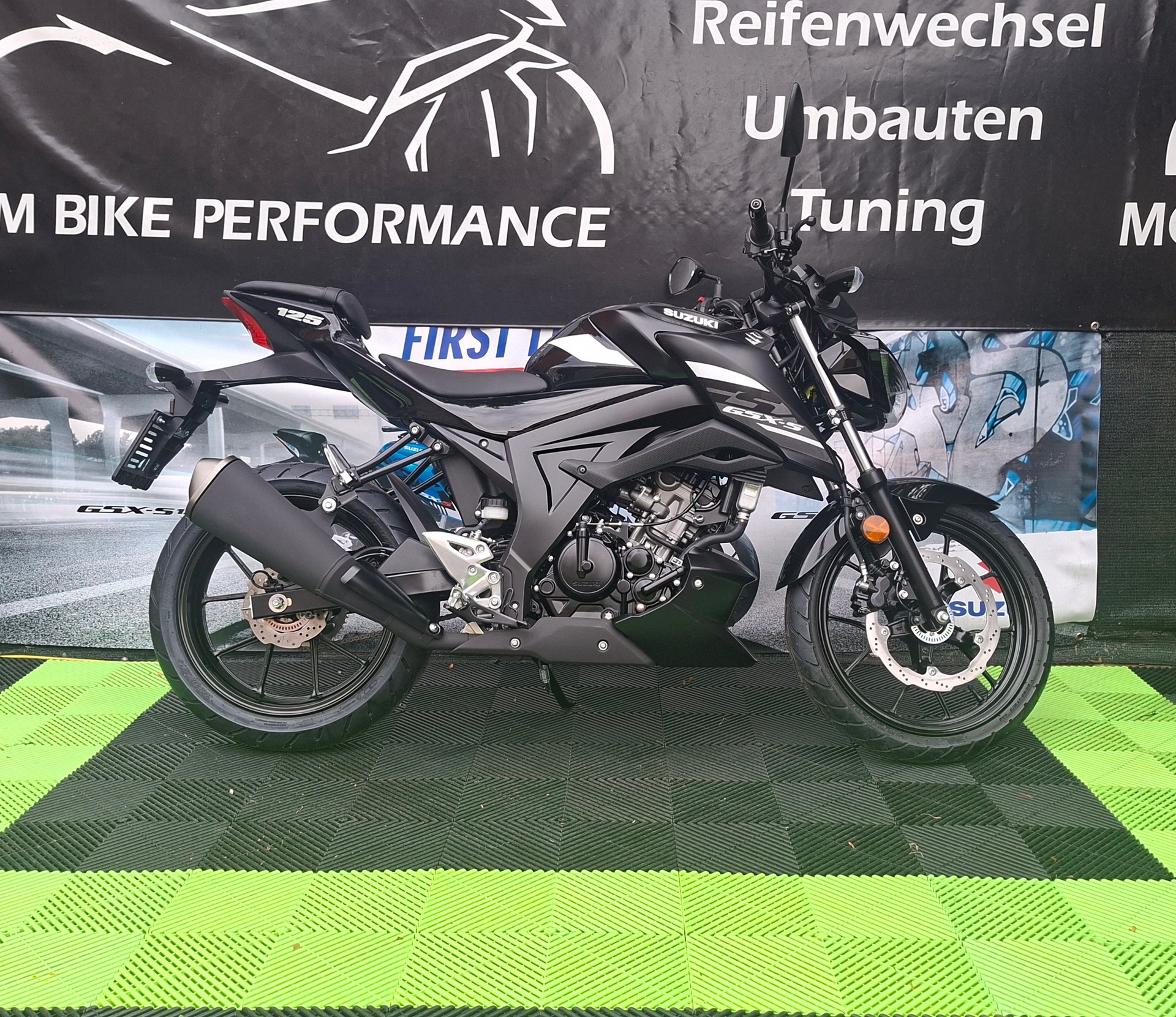 SUZUKI GSX-S 125-image-1