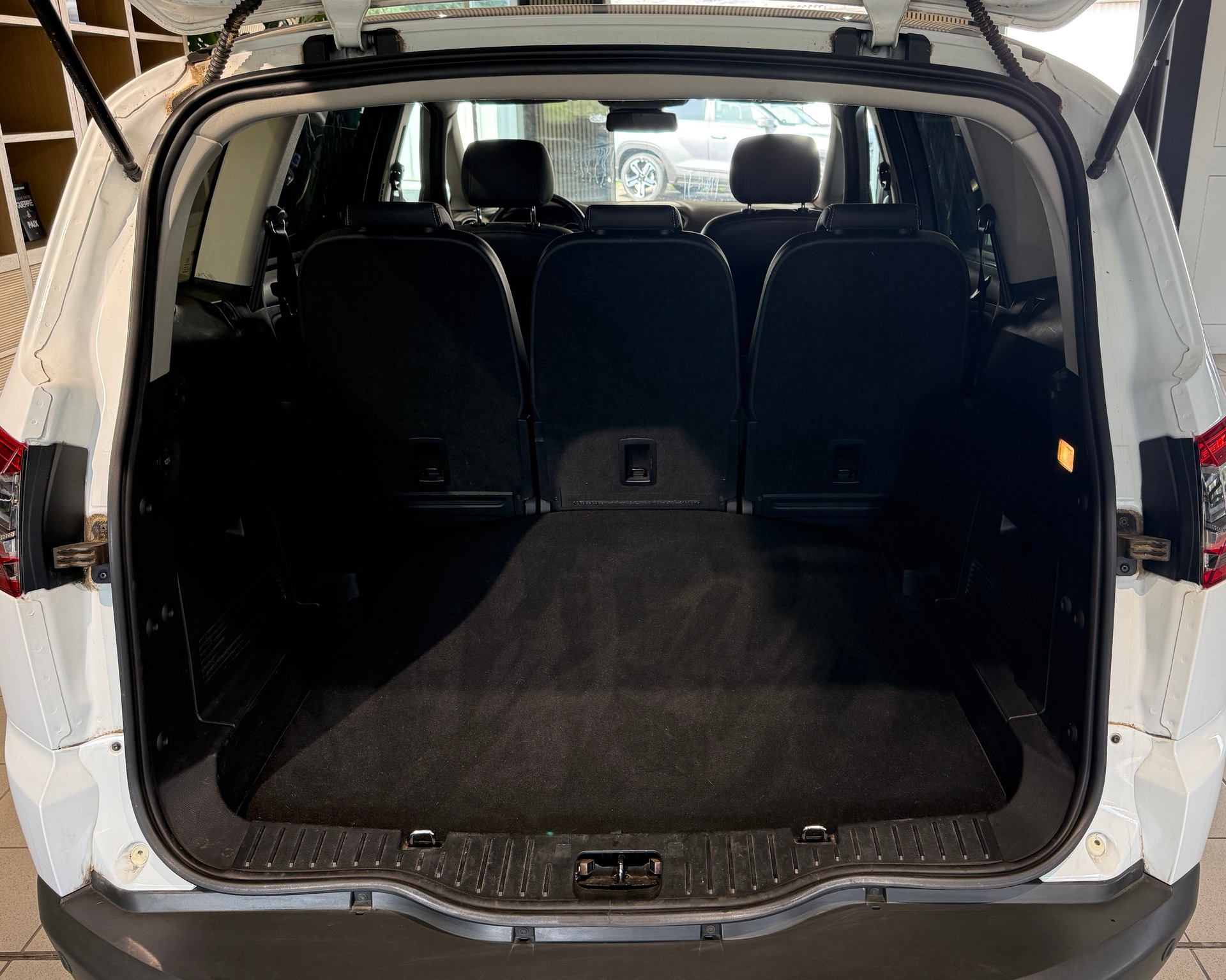 FORD S-Max 2.0 SCTi Titanium PowerShift-image-14