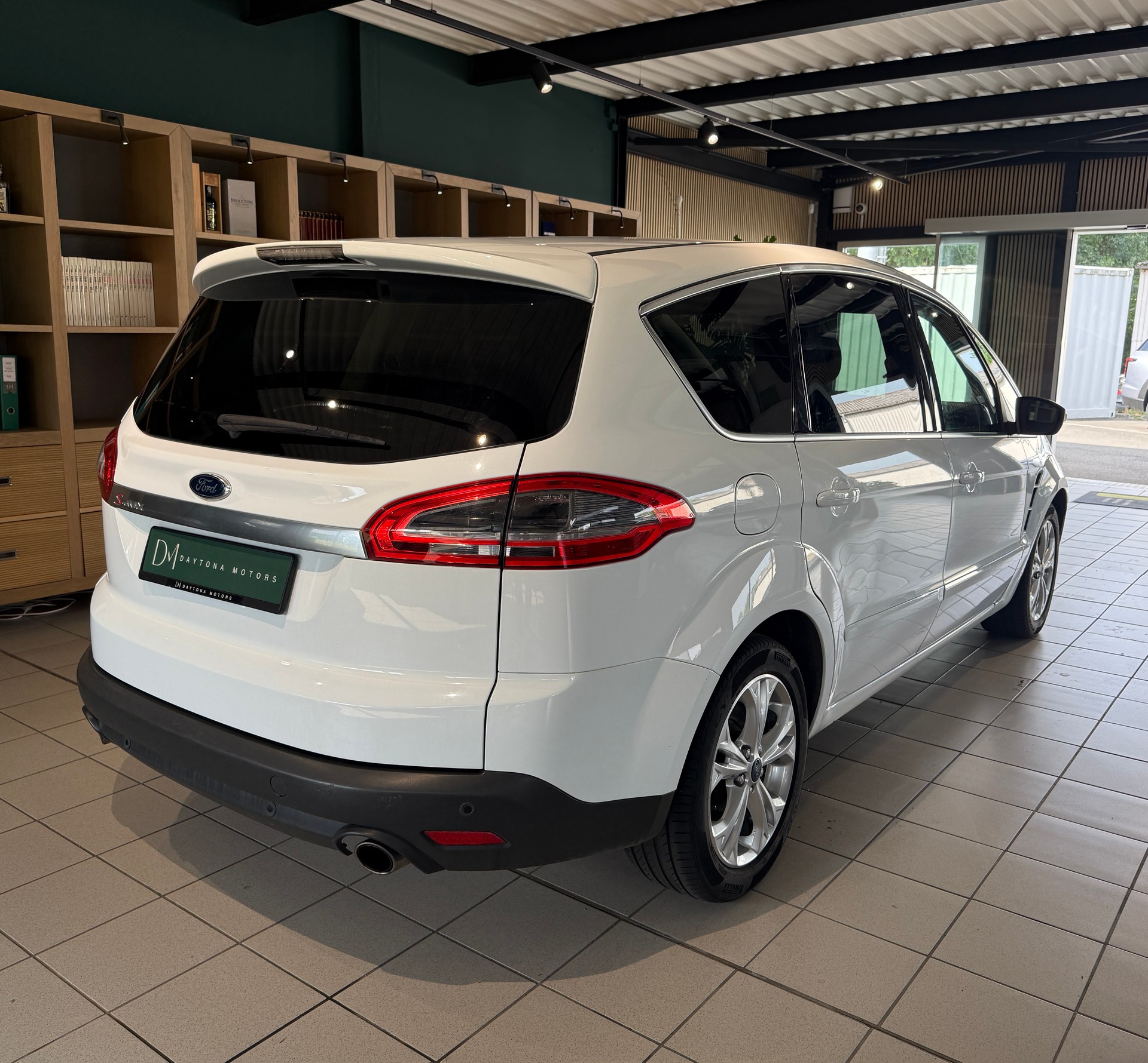 FORD S-Max 2.0 SCTi Titanium PowerShift-showroom-element-2