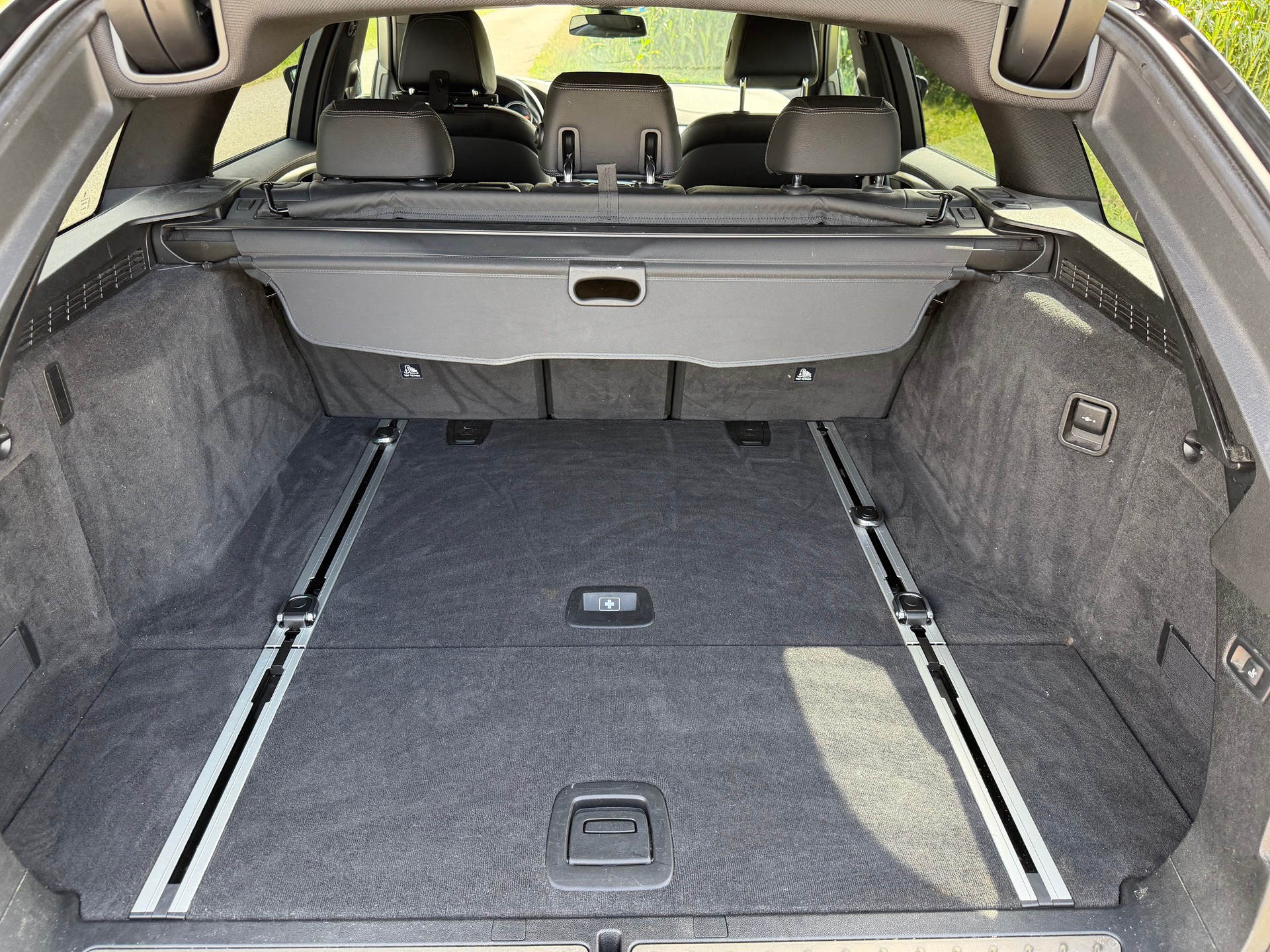 BMW 520d xDrive Touring Luxury Line Steptronic-image-11