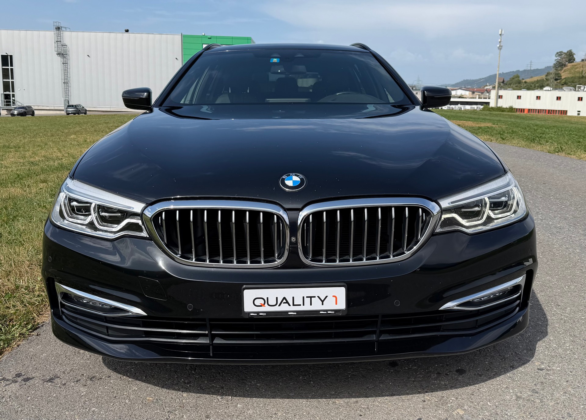 BMW 520d xDrive Touring Luxury Line Steptronic-image-6