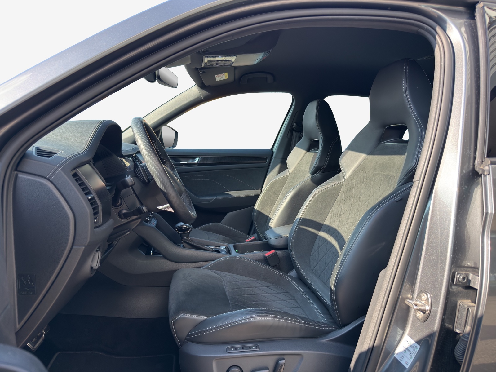 SKODA Kodiaq 2.0 TDI CR SportLine 4x4 DSG-image-7
