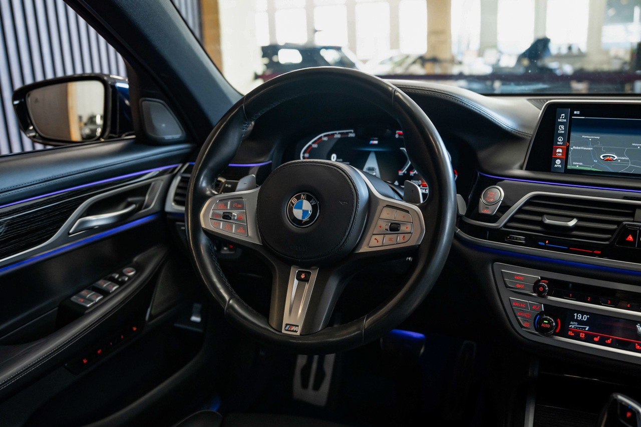 BMW 740d xDrive Steptronic M Sportpaket-image-32