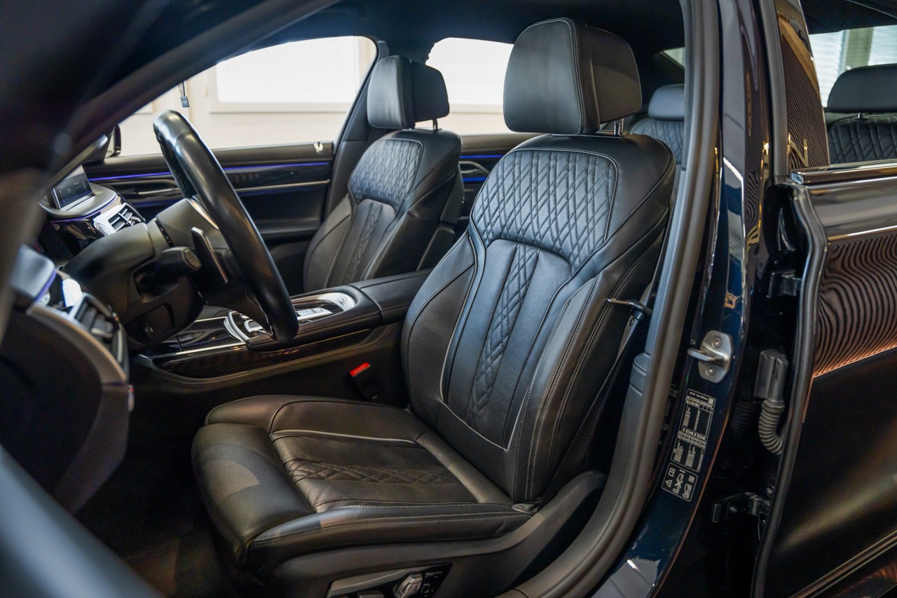 BMW 740d xDrive Steptronic M Sportpaket-image-13