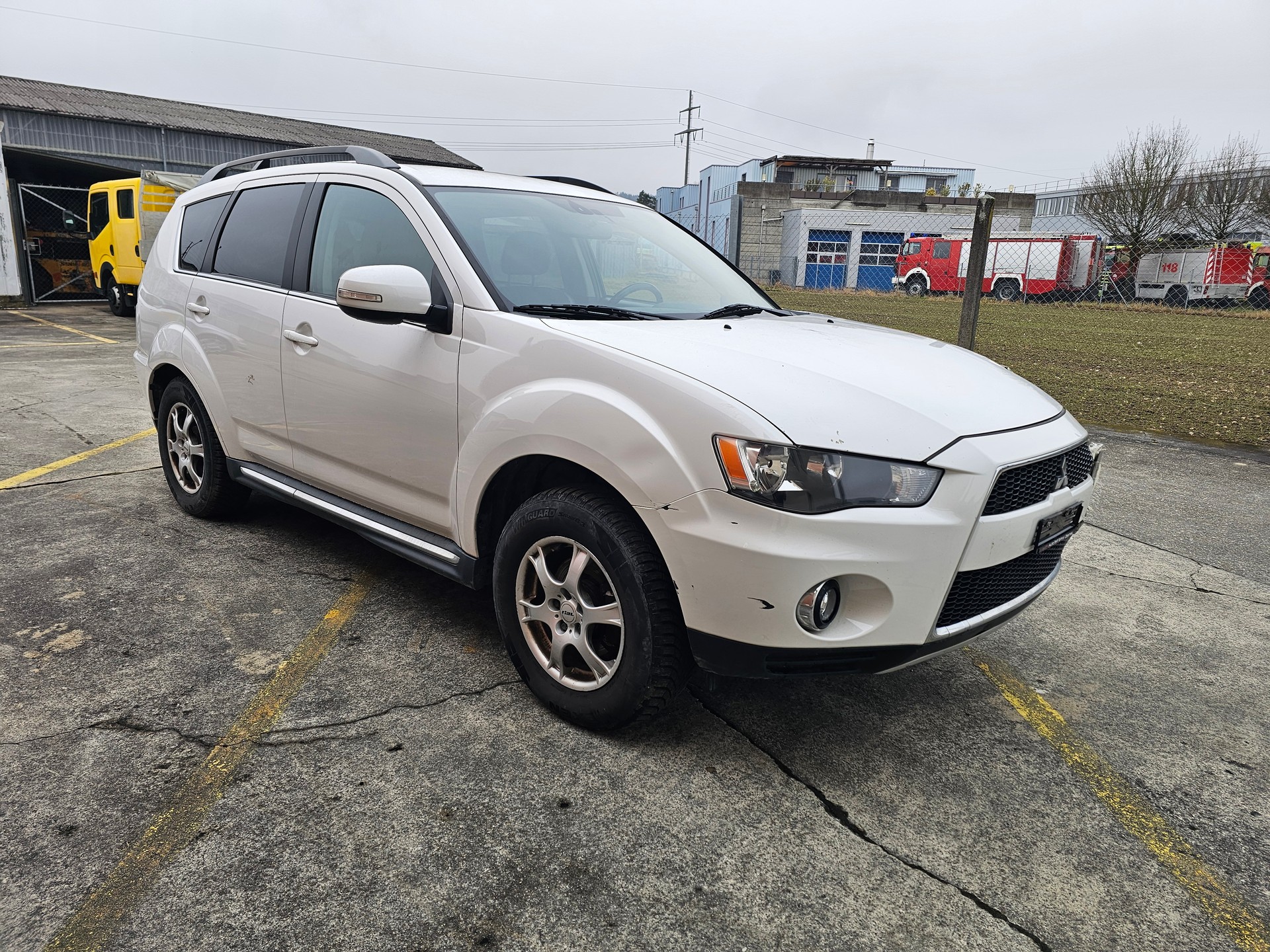 MITSUBISHI Outlander 2.2 DID Intense 4WD TC-SST-image-6