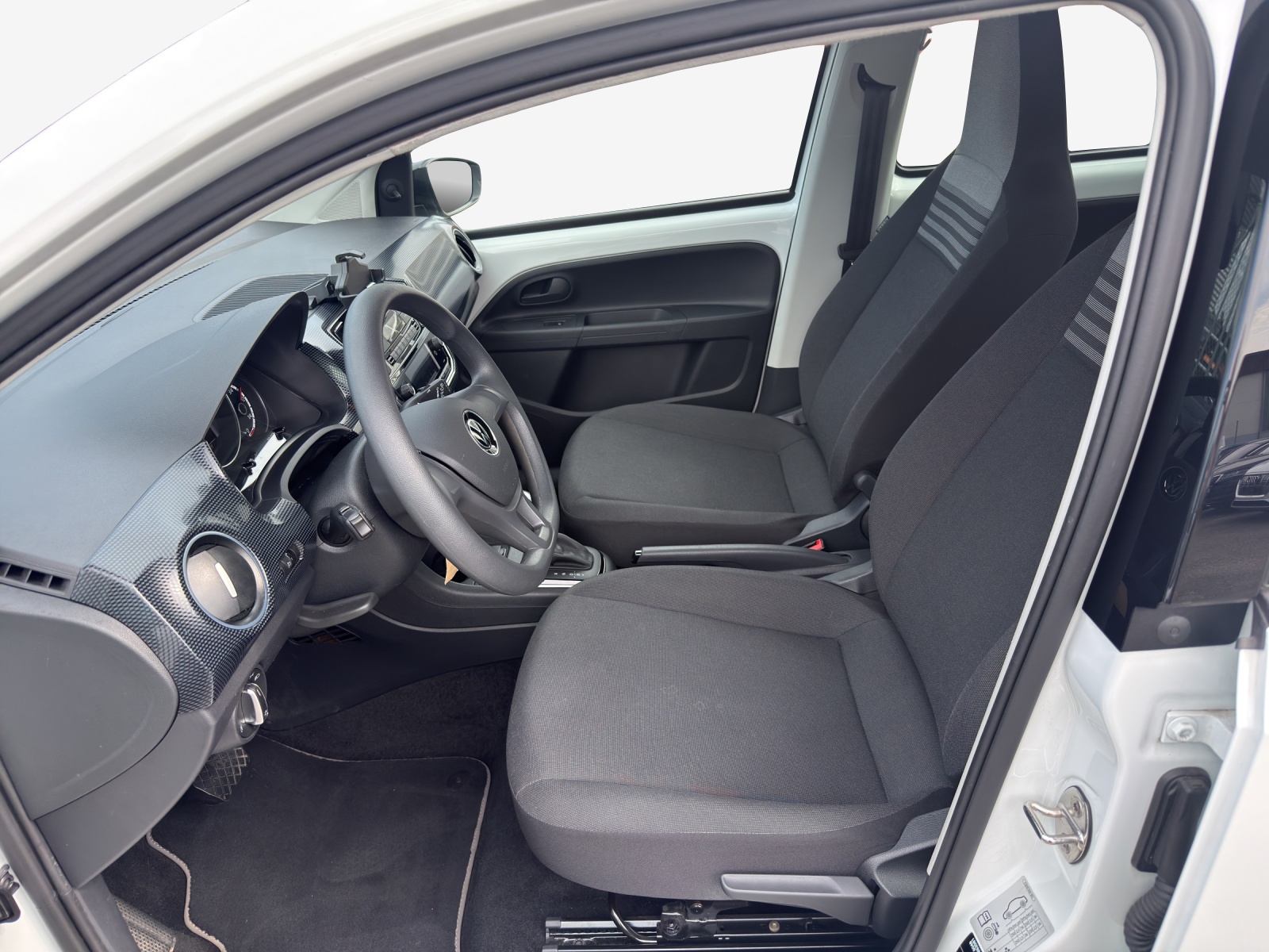 VW e-Up-image-8