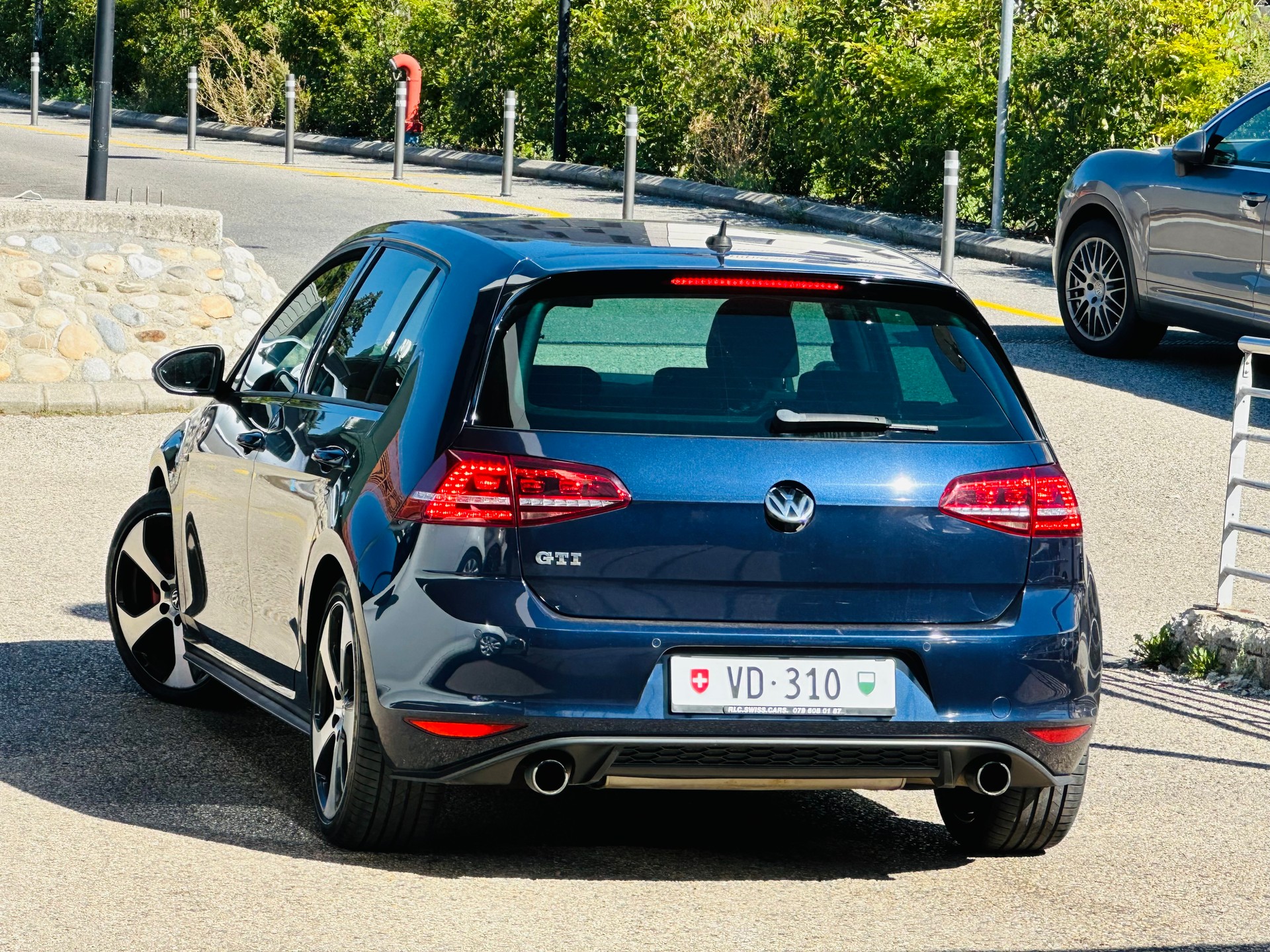 VW Golf 2.0 TSI GTI-image-5