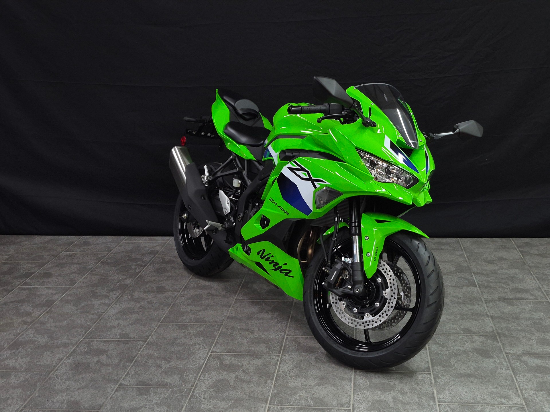 KAWASAKI Ninja ZX-4RR (35kW)-image-9