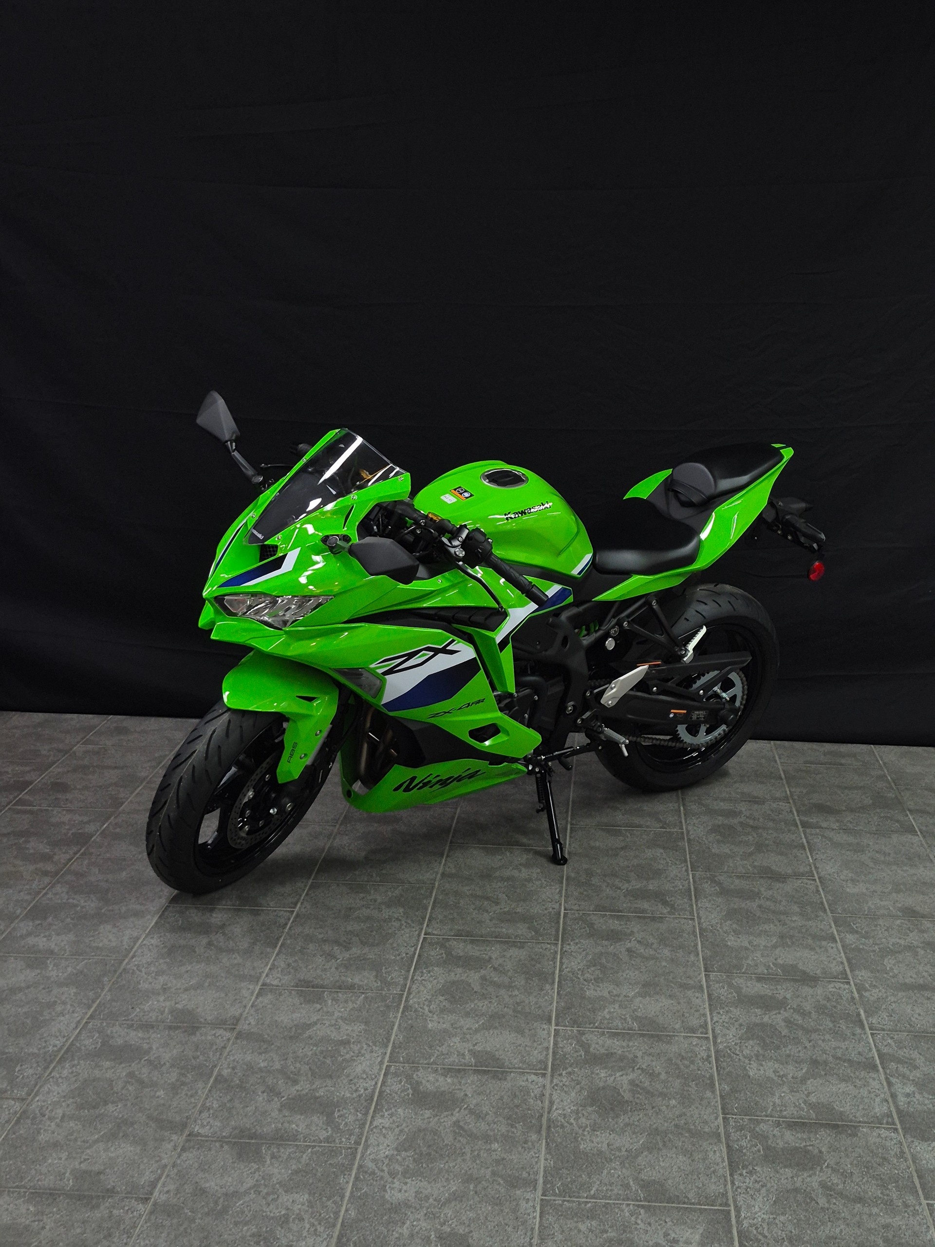 KAWASAKI Ninja ZX-4RR (35kW)-image-3