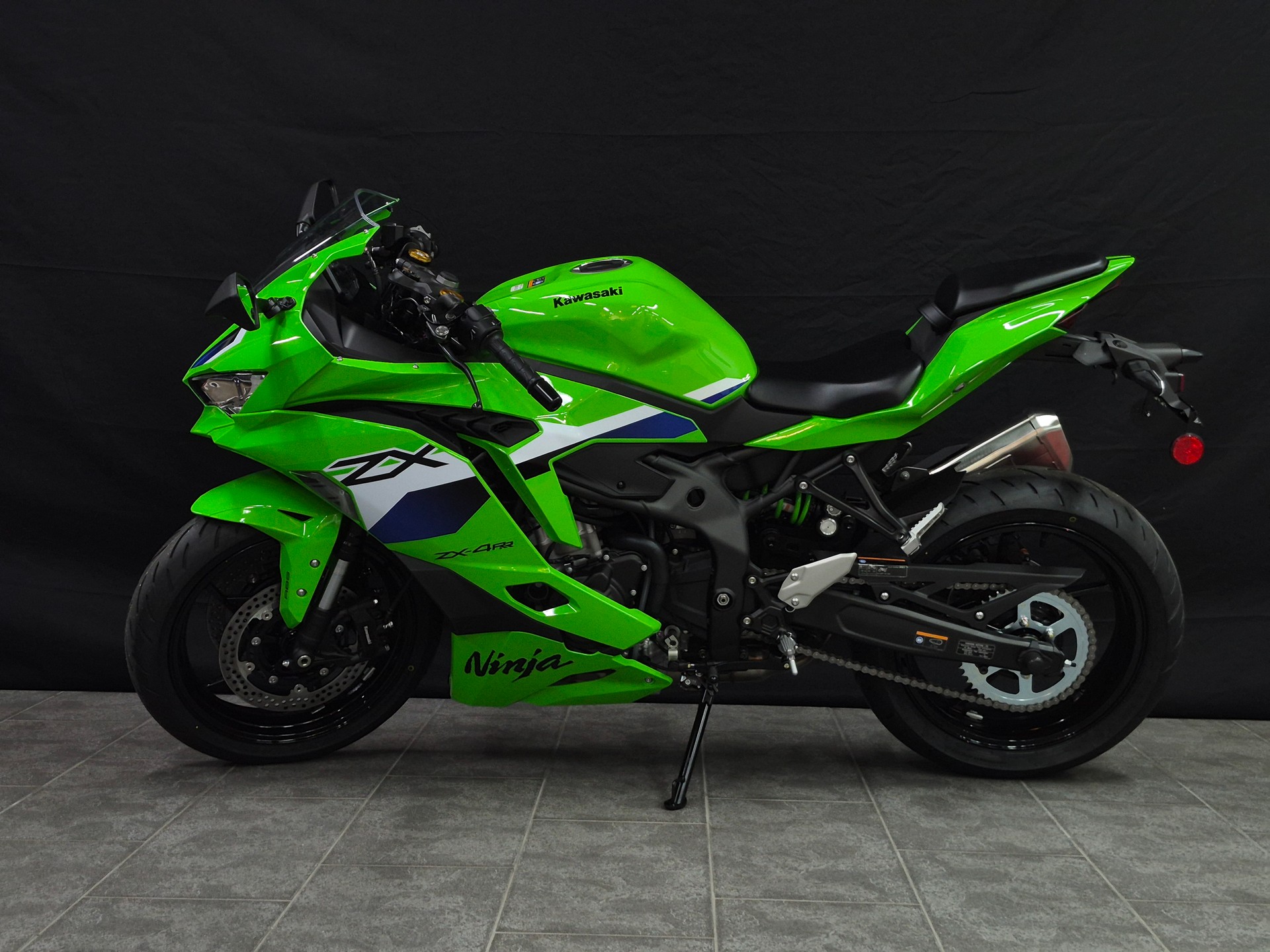 KAWASAKI Ninja ZX-4RR (35kW)-image-2