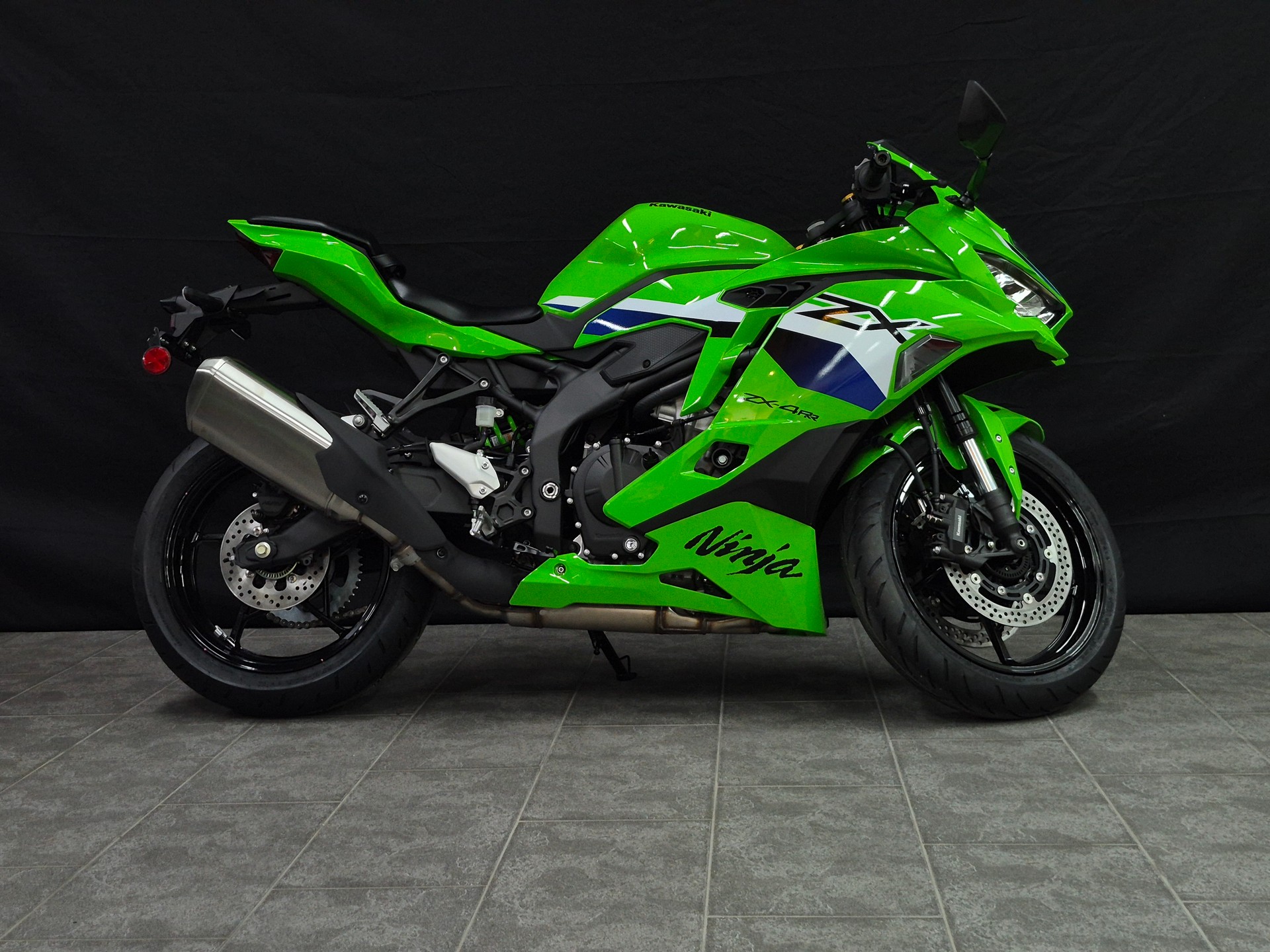 KAWASAKI Ninja ZX-4RR (35kW)-image-12