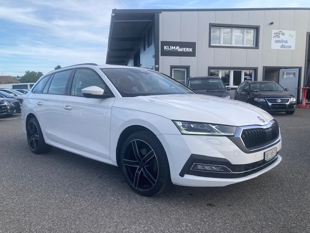 SKODA Octavia Combi 2.0 TDI DSG Style