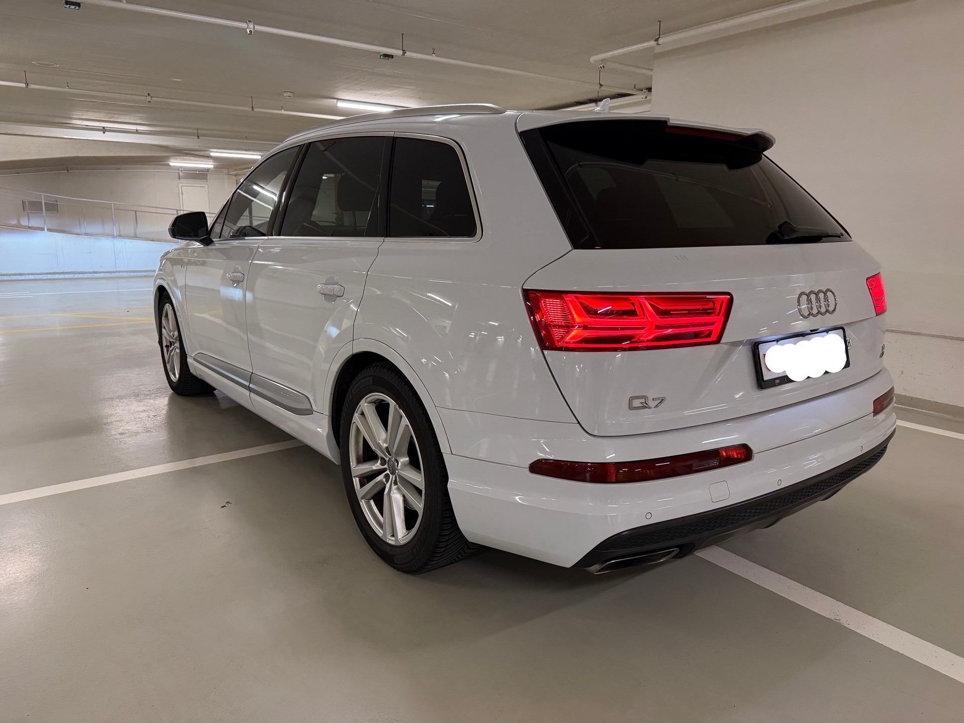 AUDI 3.0 V6 TDI 272 quattro T-Tronic-image-2