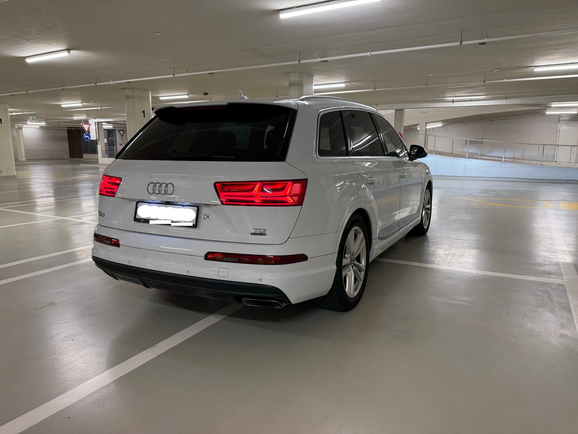 AUDI 3.0 V6 TDI 272 quattro T-Tronic-image-3