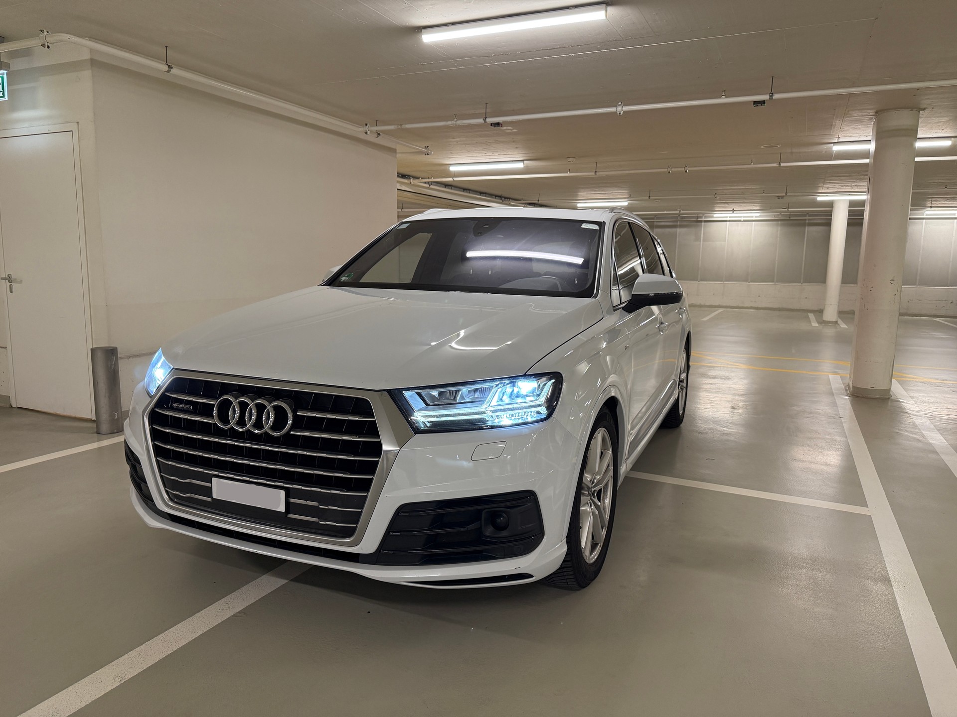 AUDI 3.0 V6 TDI 272 quattro T-Tronic-image-1