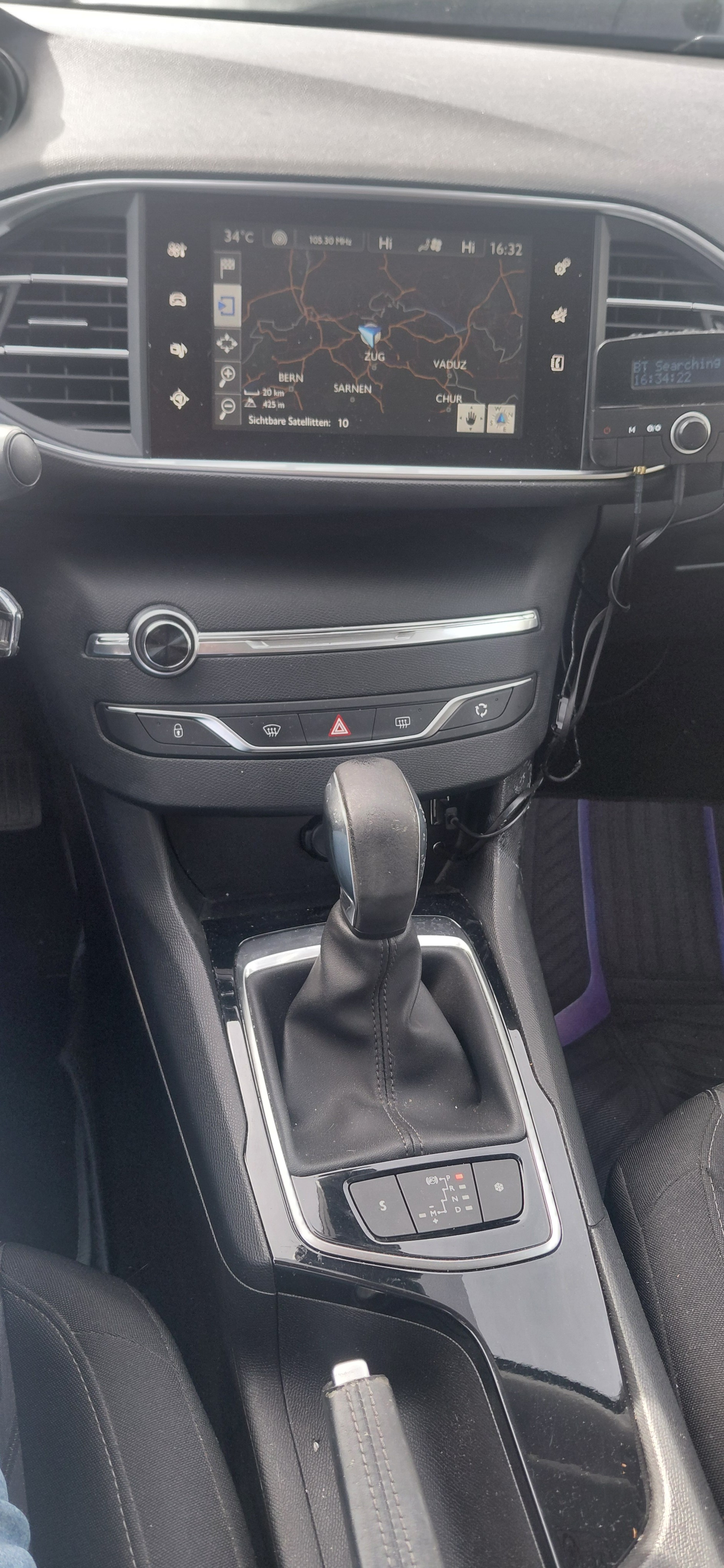 PEUGEOT 308 SW 1.6 BlueHDI Active Automatic-image-11