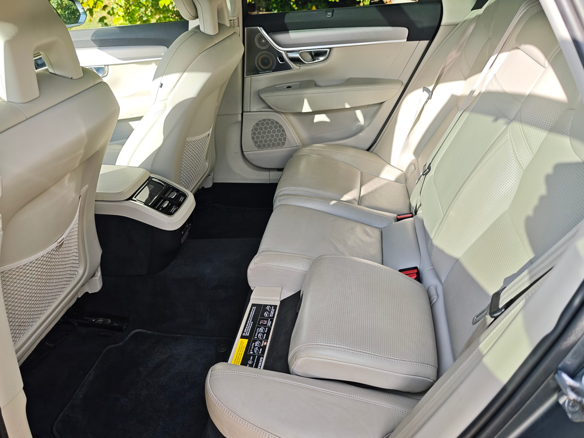 VOLVO 2.0 D5 Inscription AWD-image-5