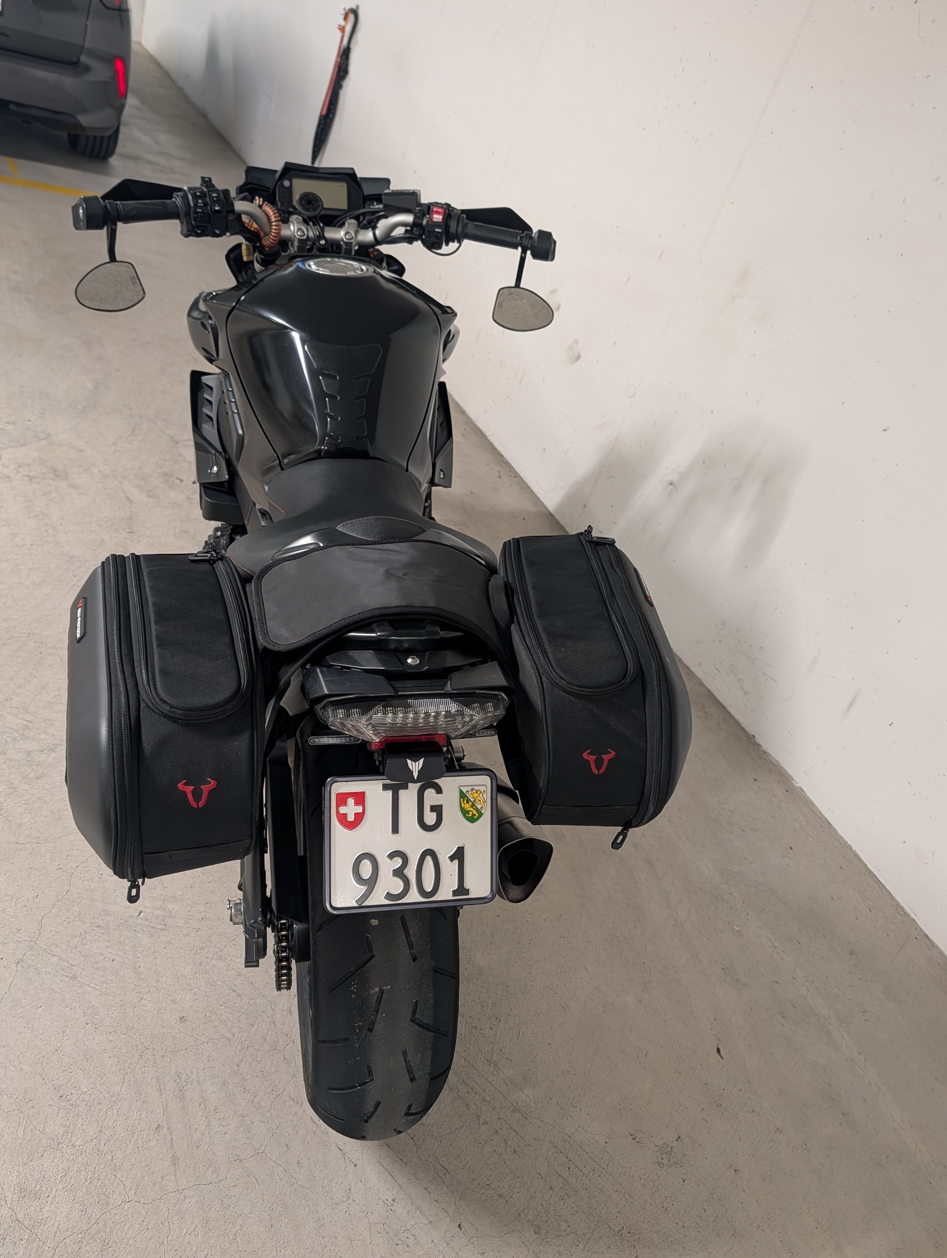 YAMAHA MT-10 ABS-image-4
