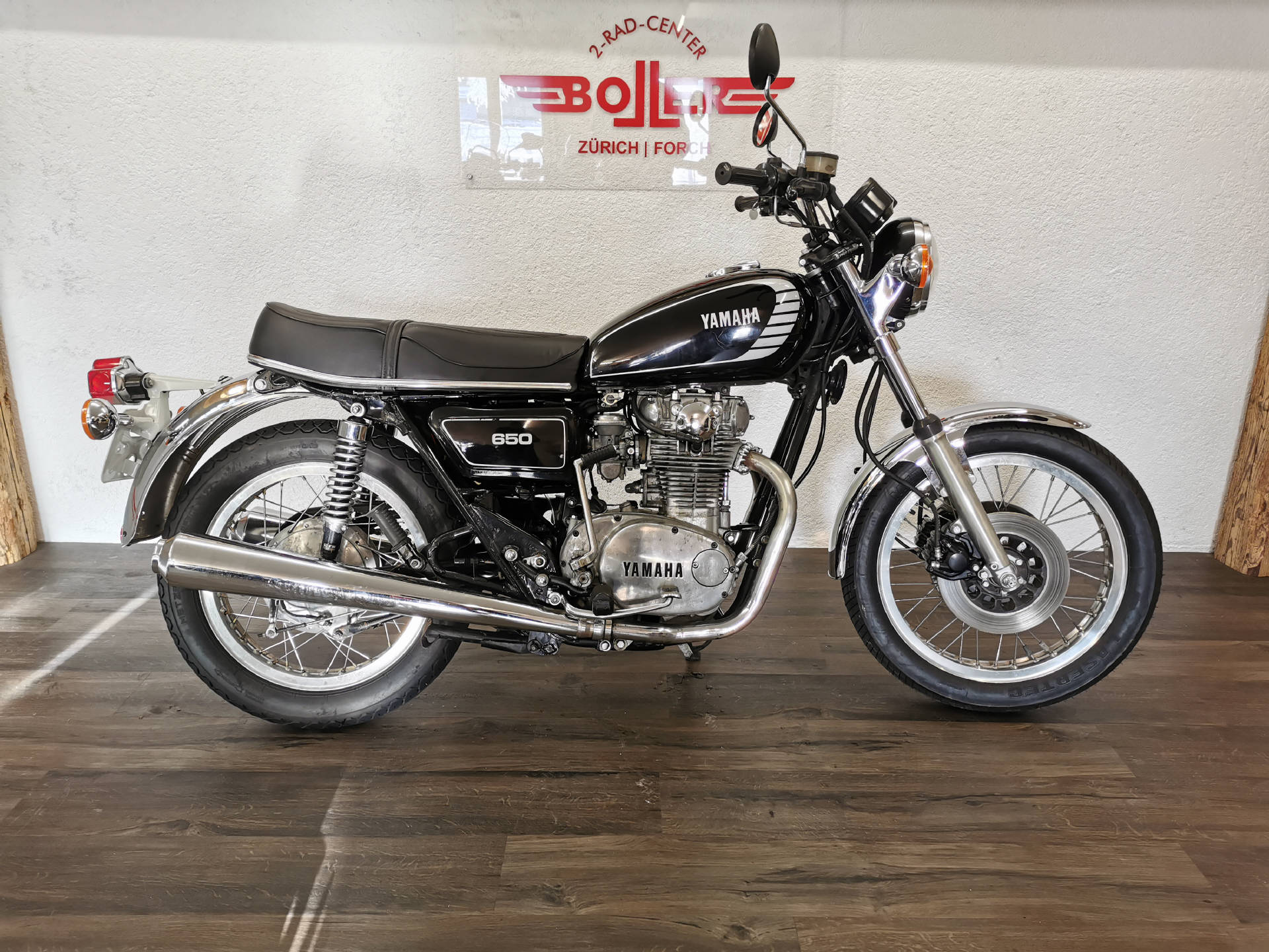 YAMAHA XS 650-showroom-element-1