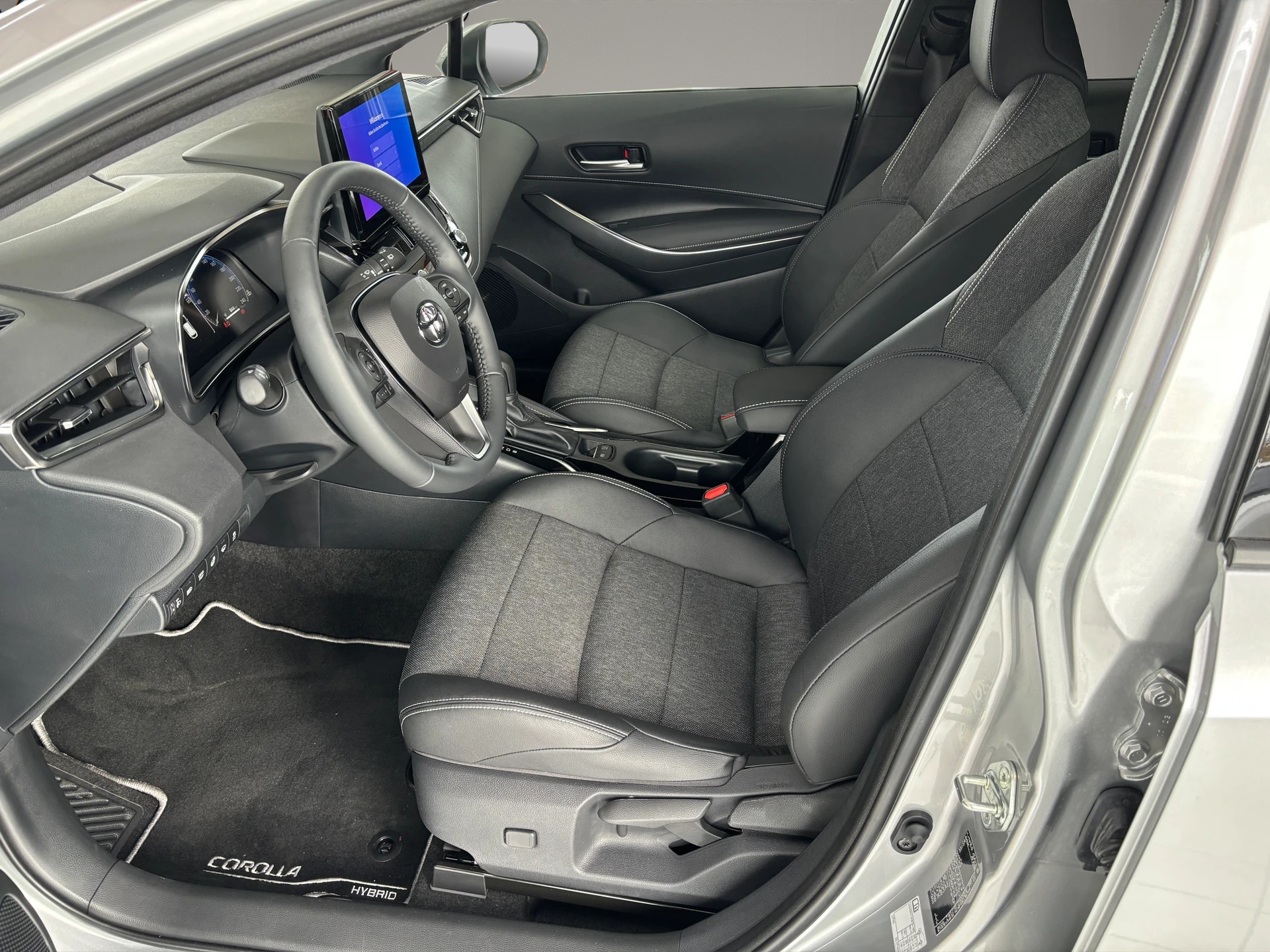 TOYOTA Corolla 1.8 HSD Trend e- CVT-image-8