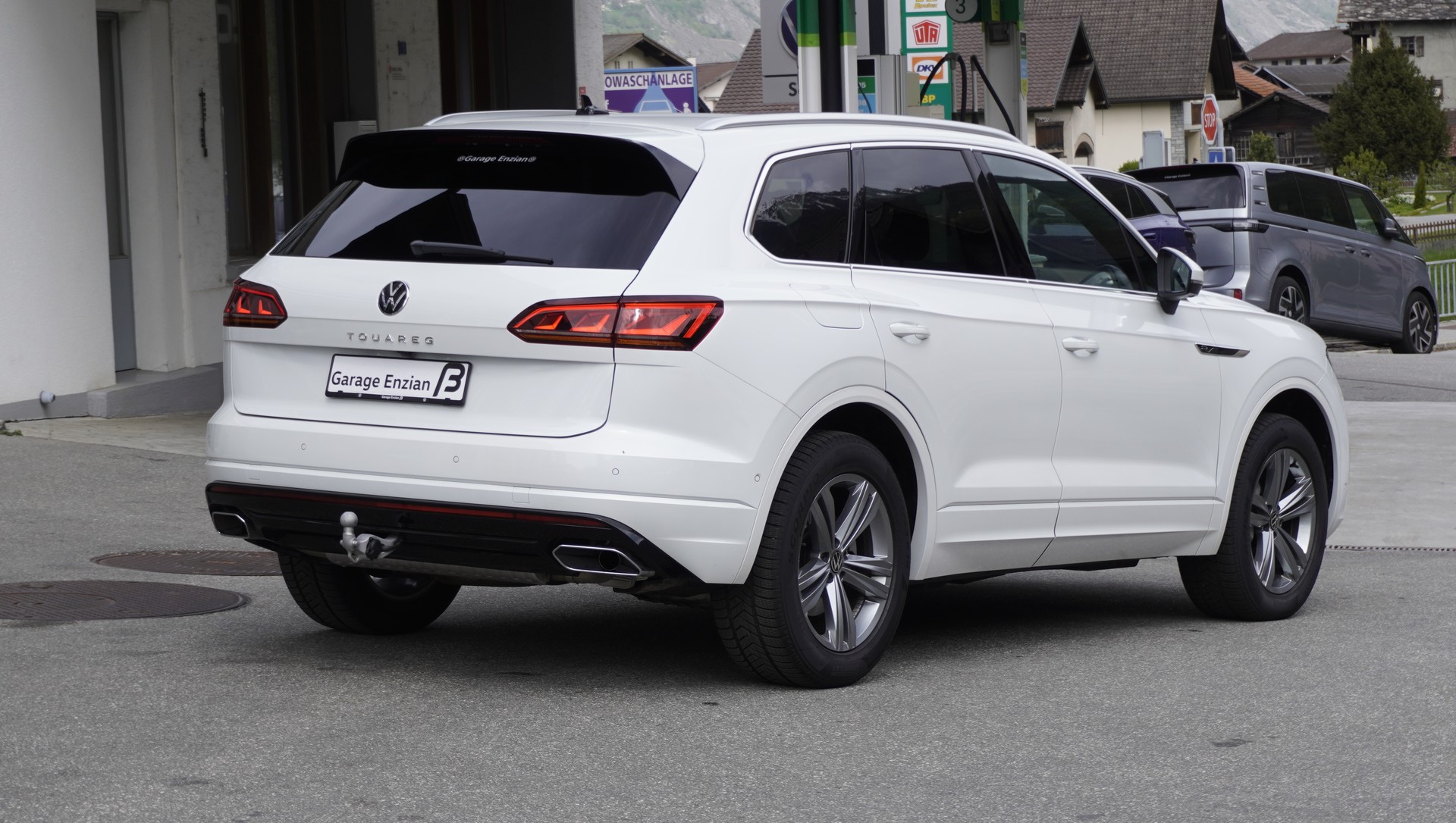 VW Touareg 3.0 TDI R Line Tiptronic-image-7