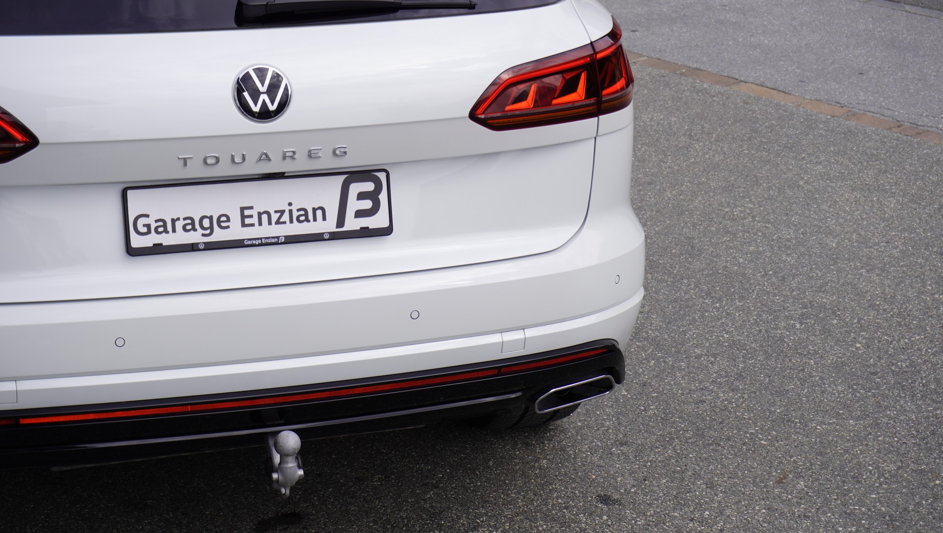 VW Touareg 3.0 TDI R Line Tiptronic-image-18