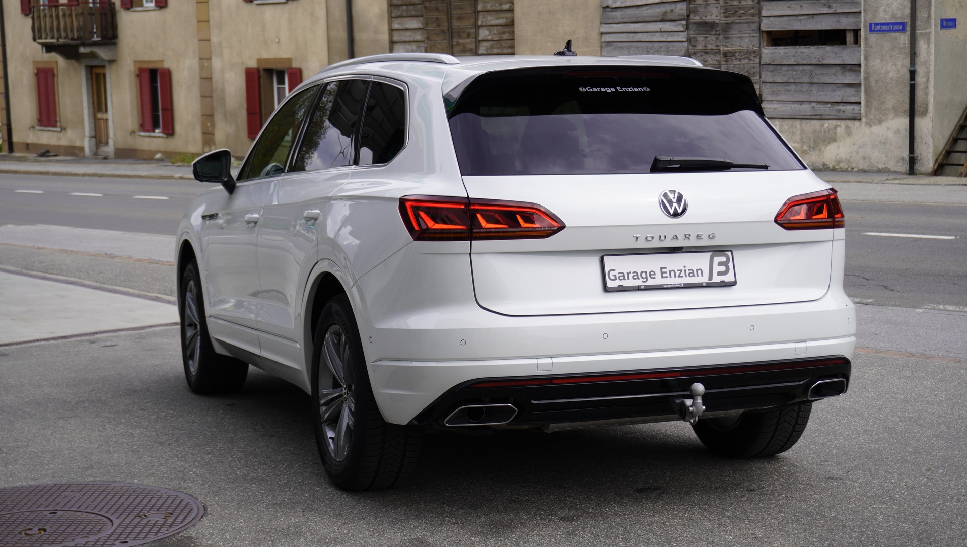 VW Touareg 3.0 TDI R Line Tiptronic-image-9