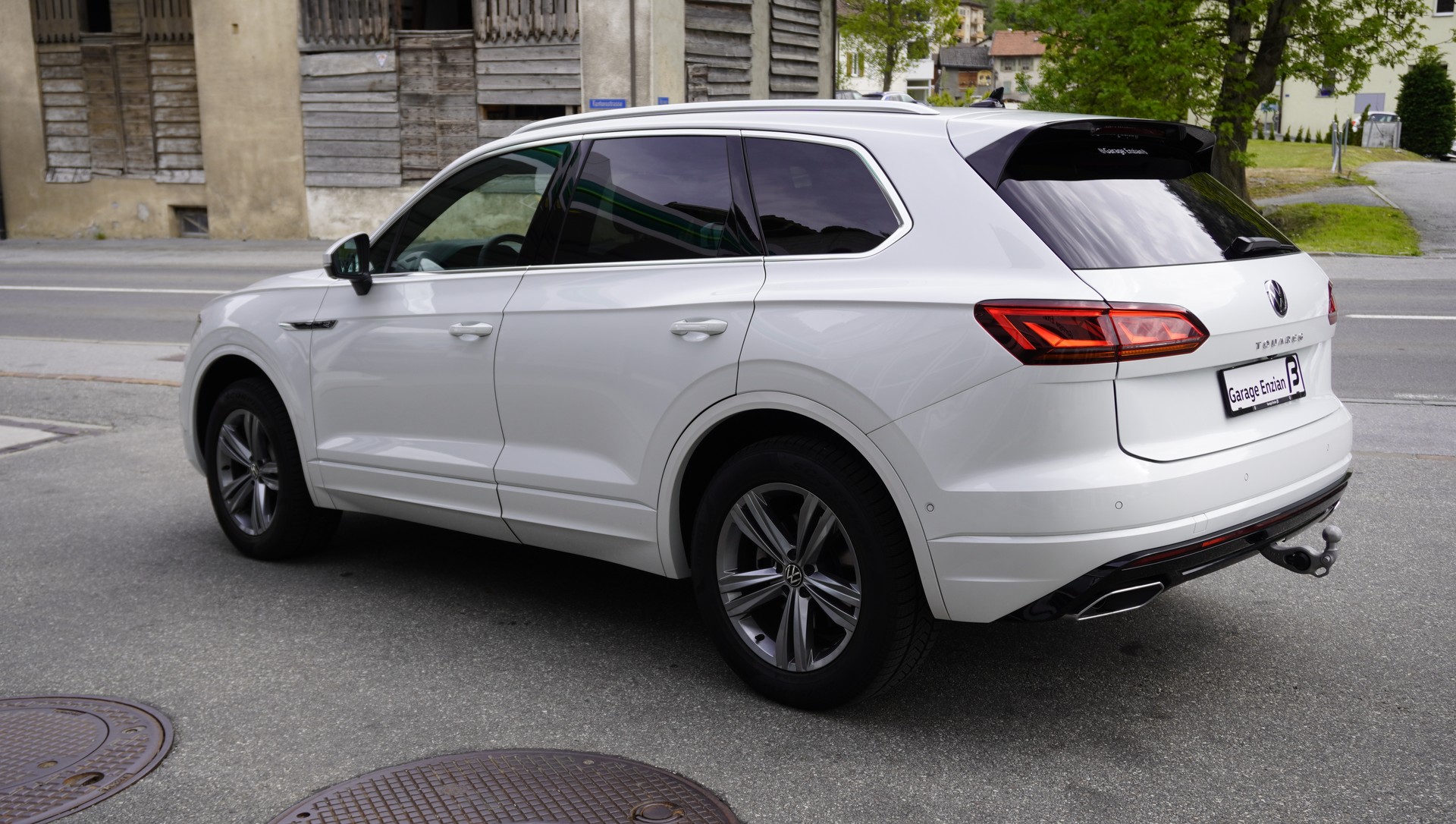 VW Touareg 3.0 TDI R Line Tiptronic-image-10