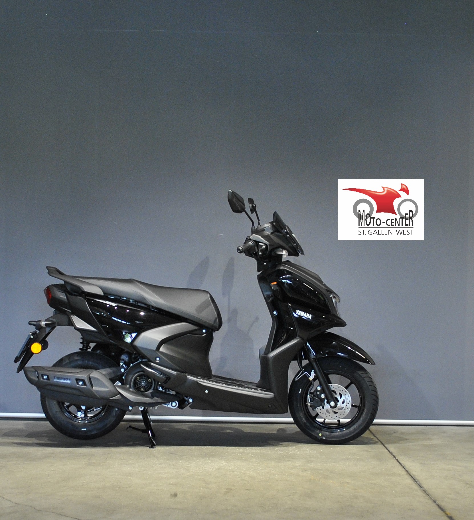 YAMAHA RayZR-image-1